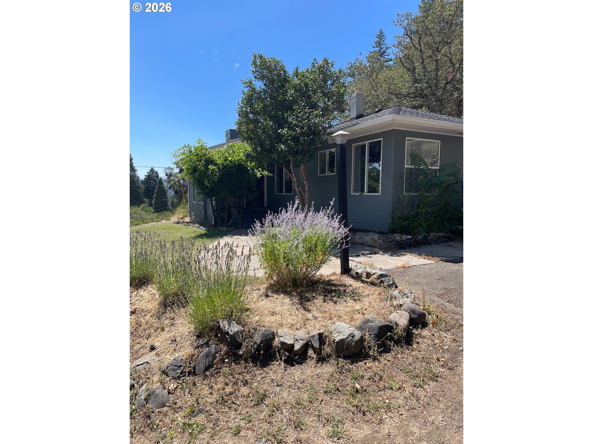 1030 NE ORCHARD DR Property Photo 1