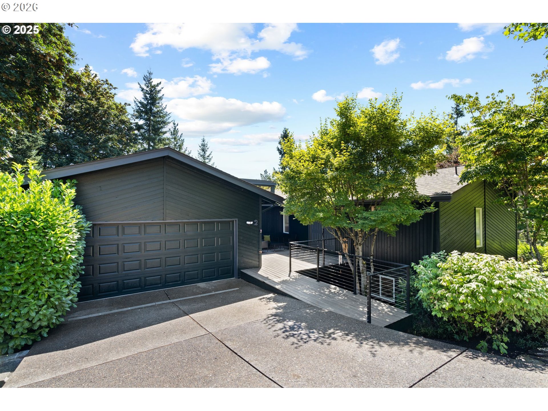 2 Falstaff St Property Photo 1