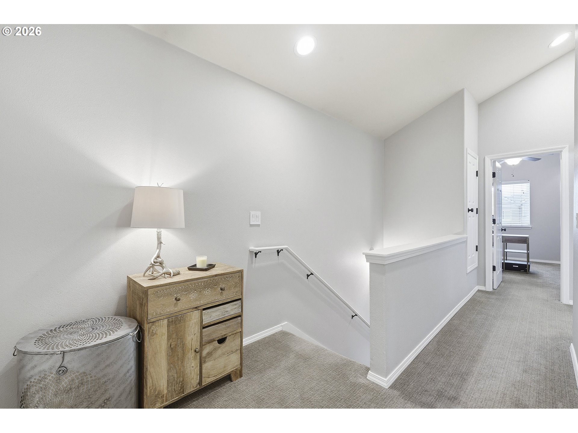 20275 Hoodview Ave Property Photo 15