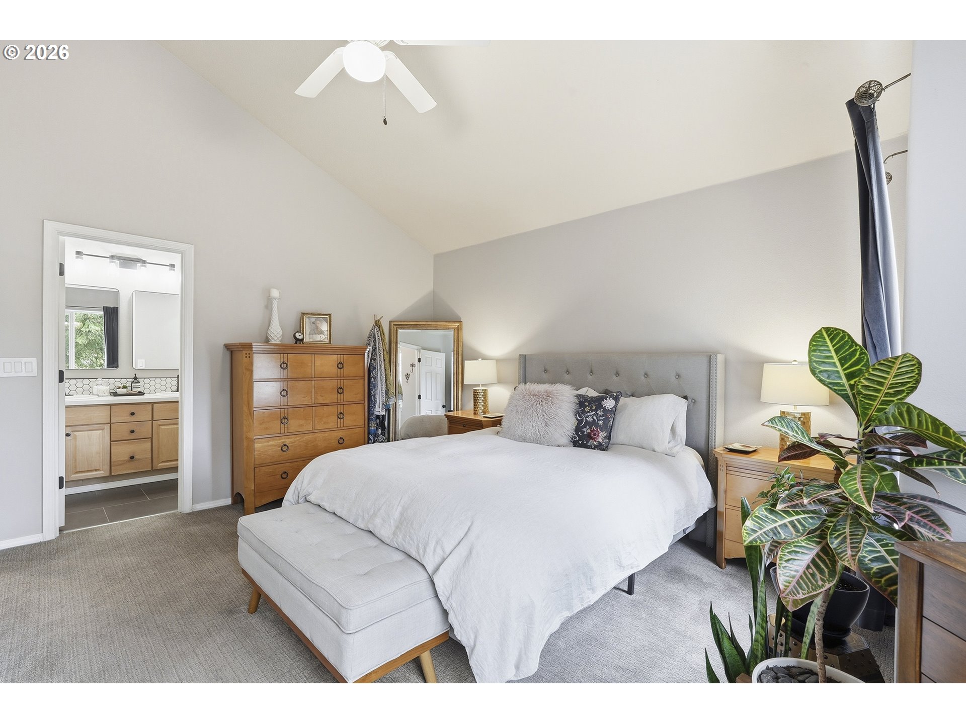 20275 Hoodview Ave Property Photo 17
