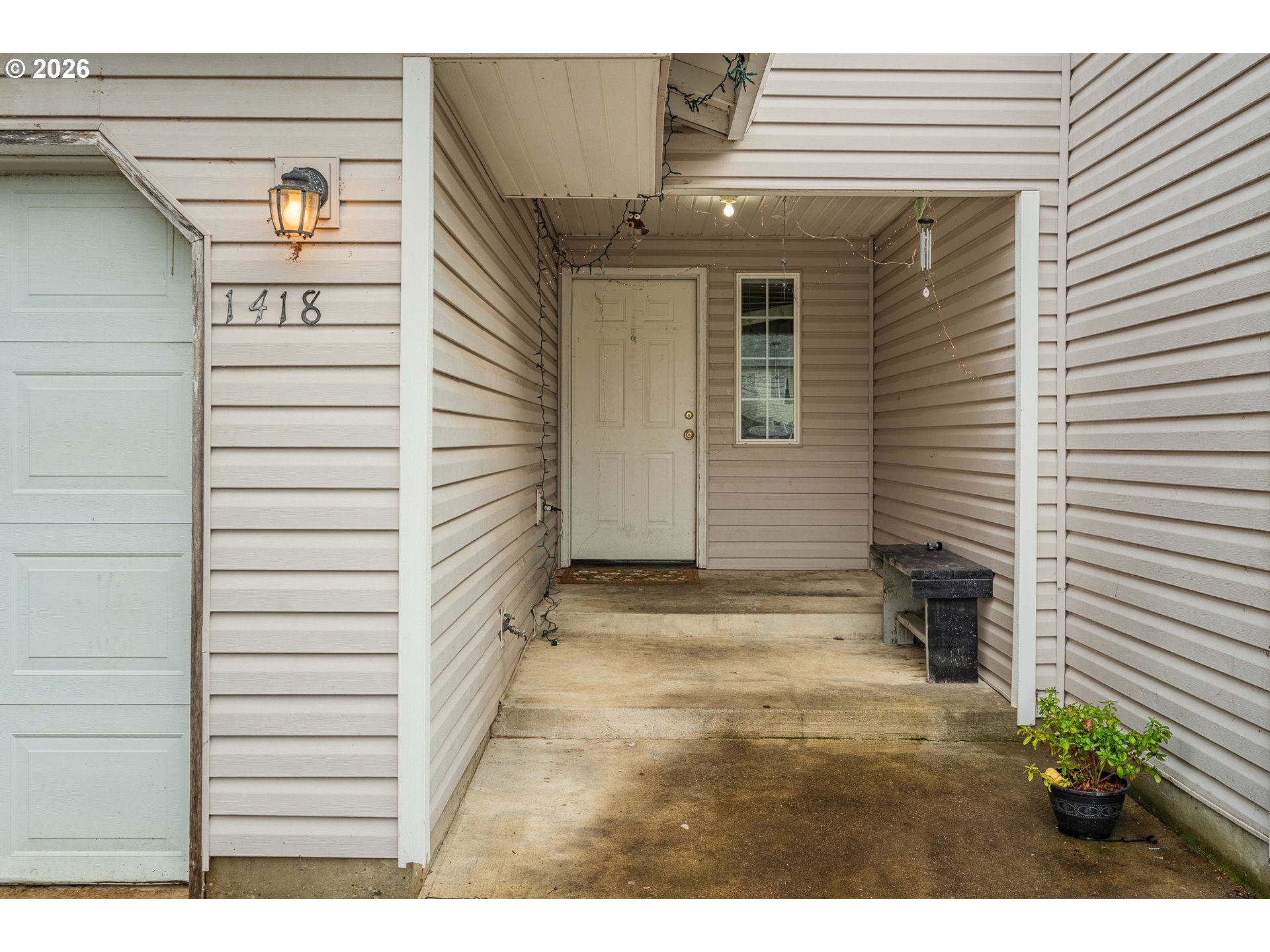 1416 Falcon Loop Property Photo 3