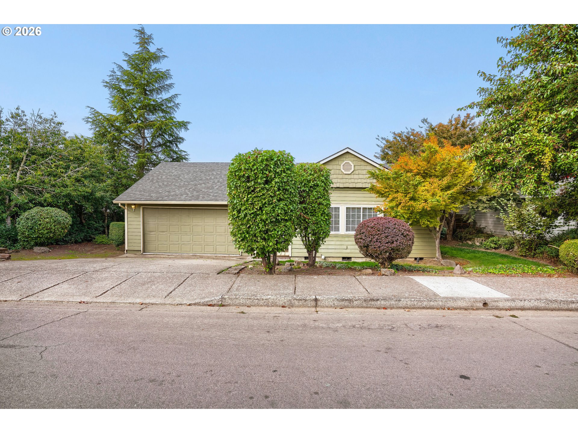 951 Mill St Property Photo 1
