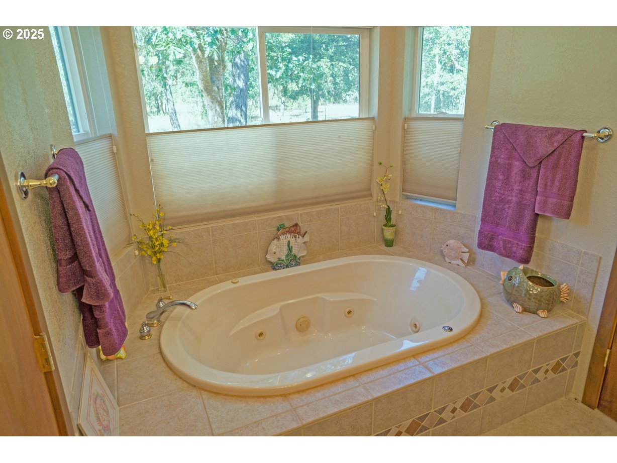 120 Ken Rose Ln Property Photo 17