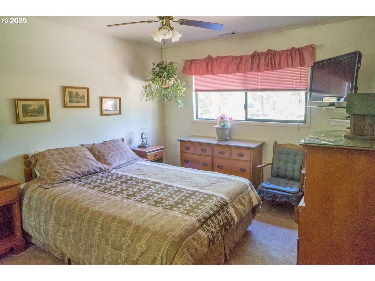 120 Ken Rose Ln Property Photo 23