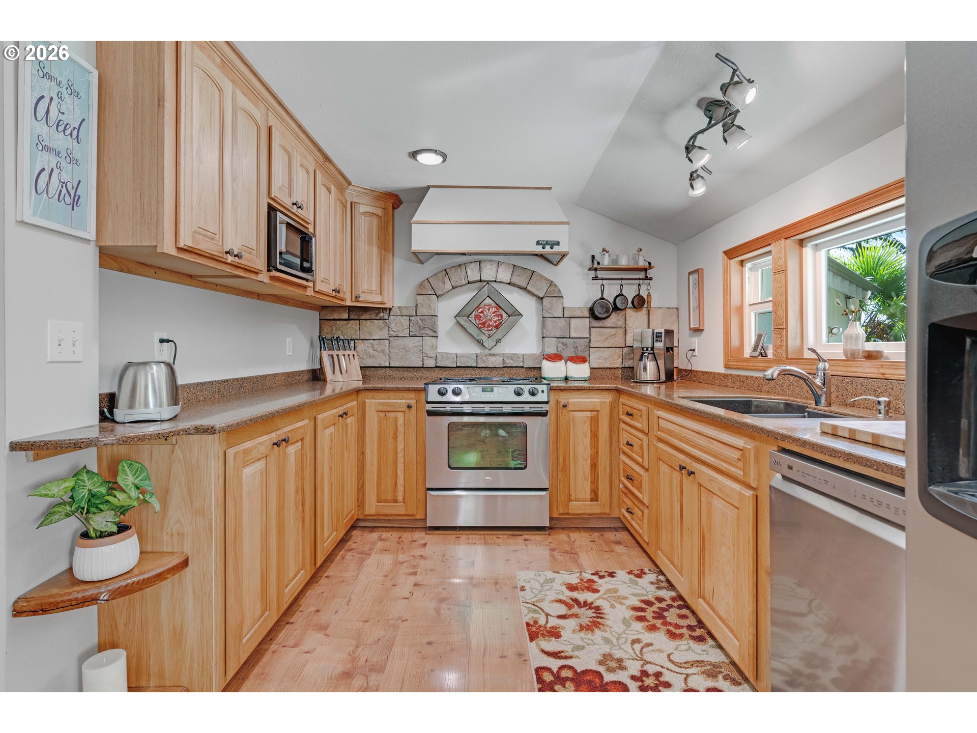 25465 S Beavercreek Rd Property Photo 12