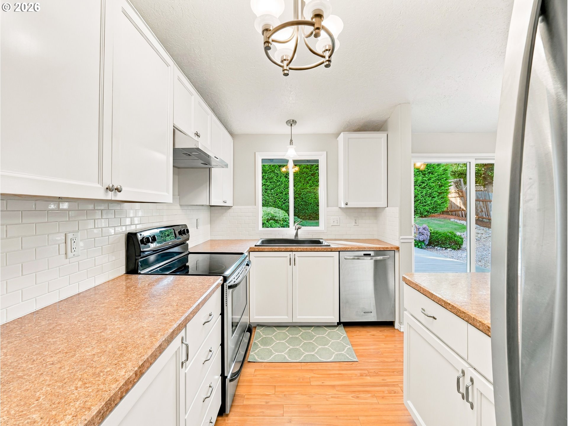 8479 Sw Tygh Loop Property Photo 10