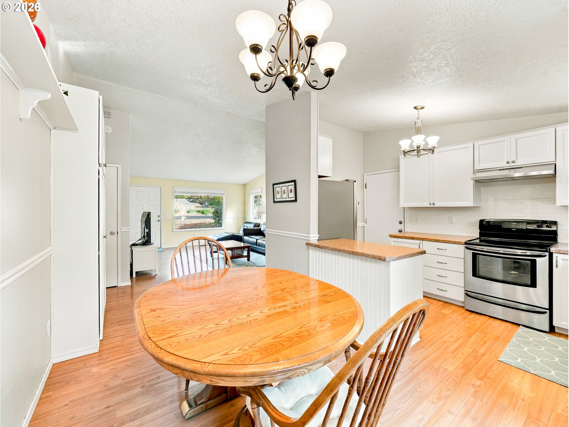 8479 Sw Tygh Loop Property Photo 12