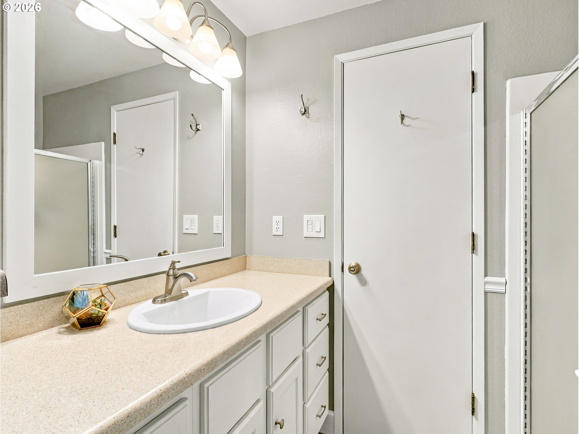 8479 Sw Tygh Loop Property Photo 17