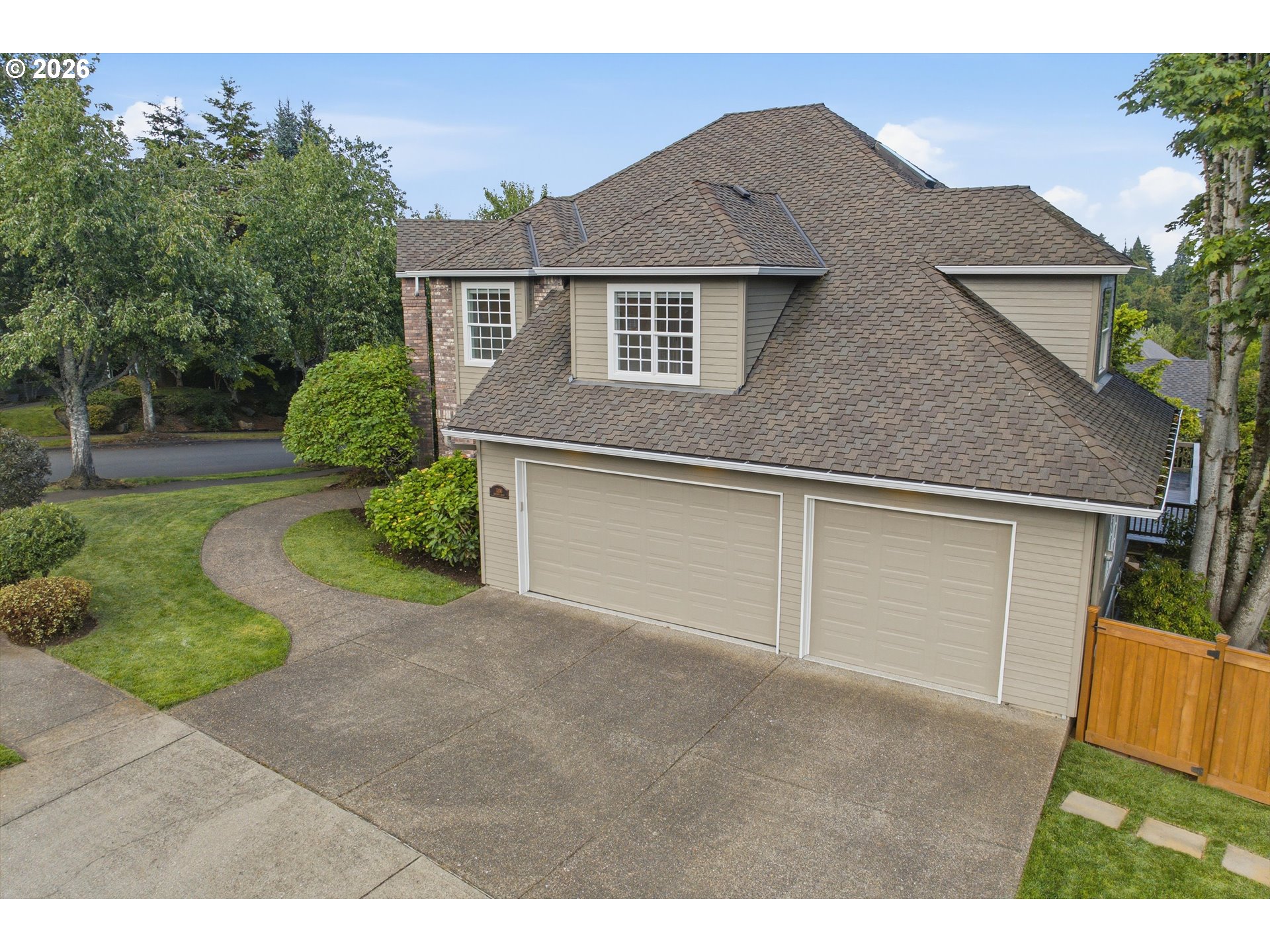 3390 Crescent Dr Property Photo 7