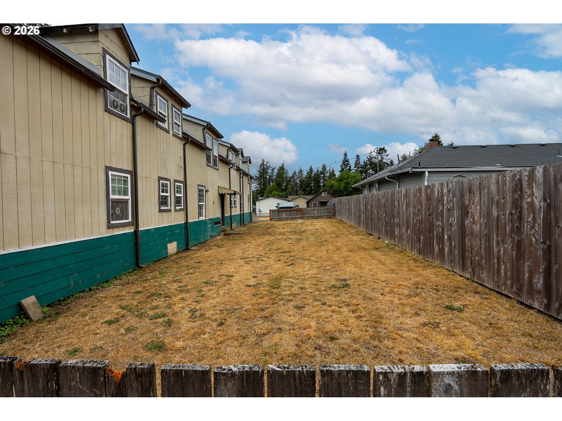 1740 Spruce St Property Photo 14
