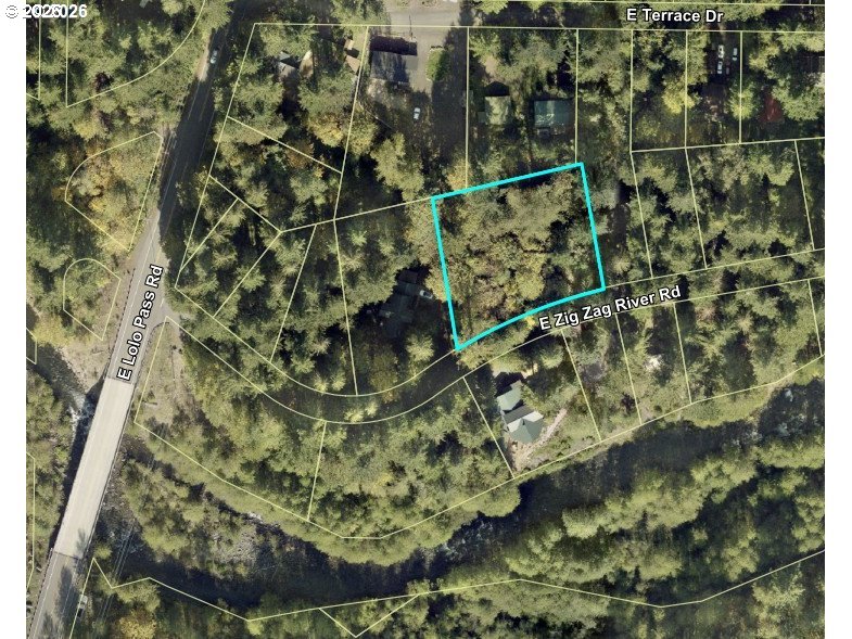 E Zig Zag River Rd 24-26 Property Photo 14
