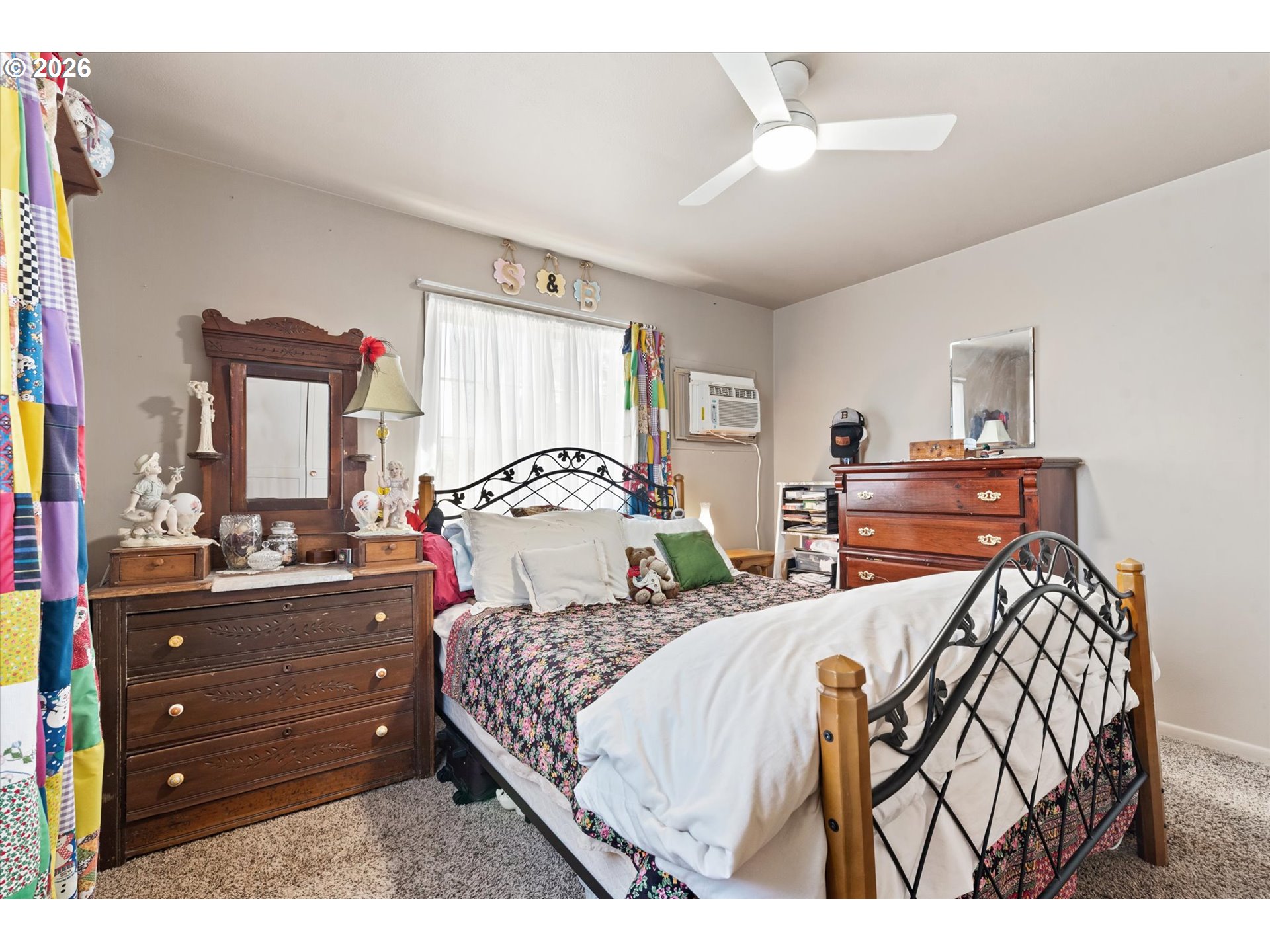 300 Hillcrest Dr Property Photo 25