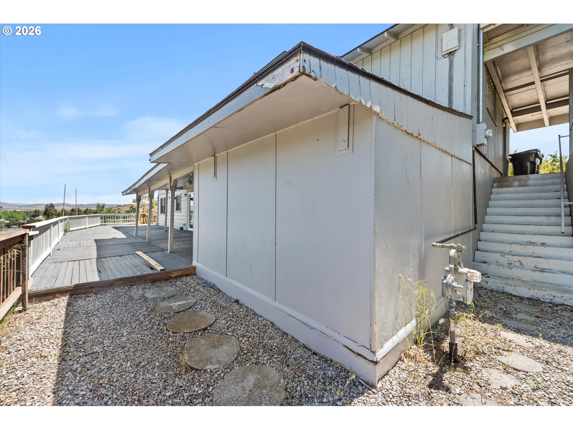 300 Hillcrest Dr Property Photo 45