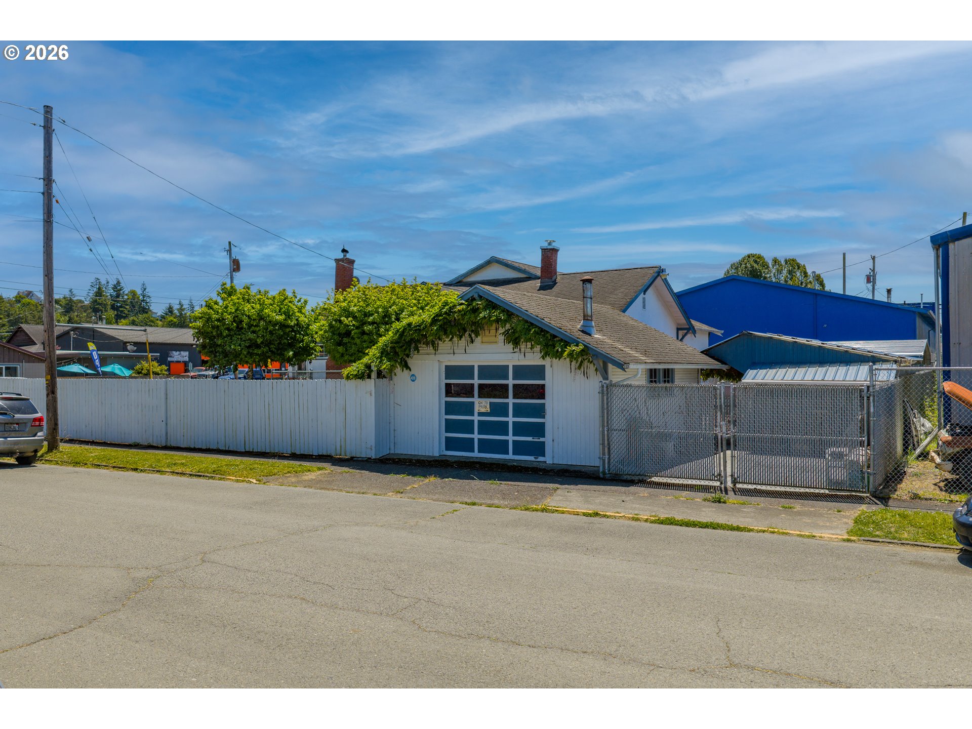 208 7th St Property Photo 11