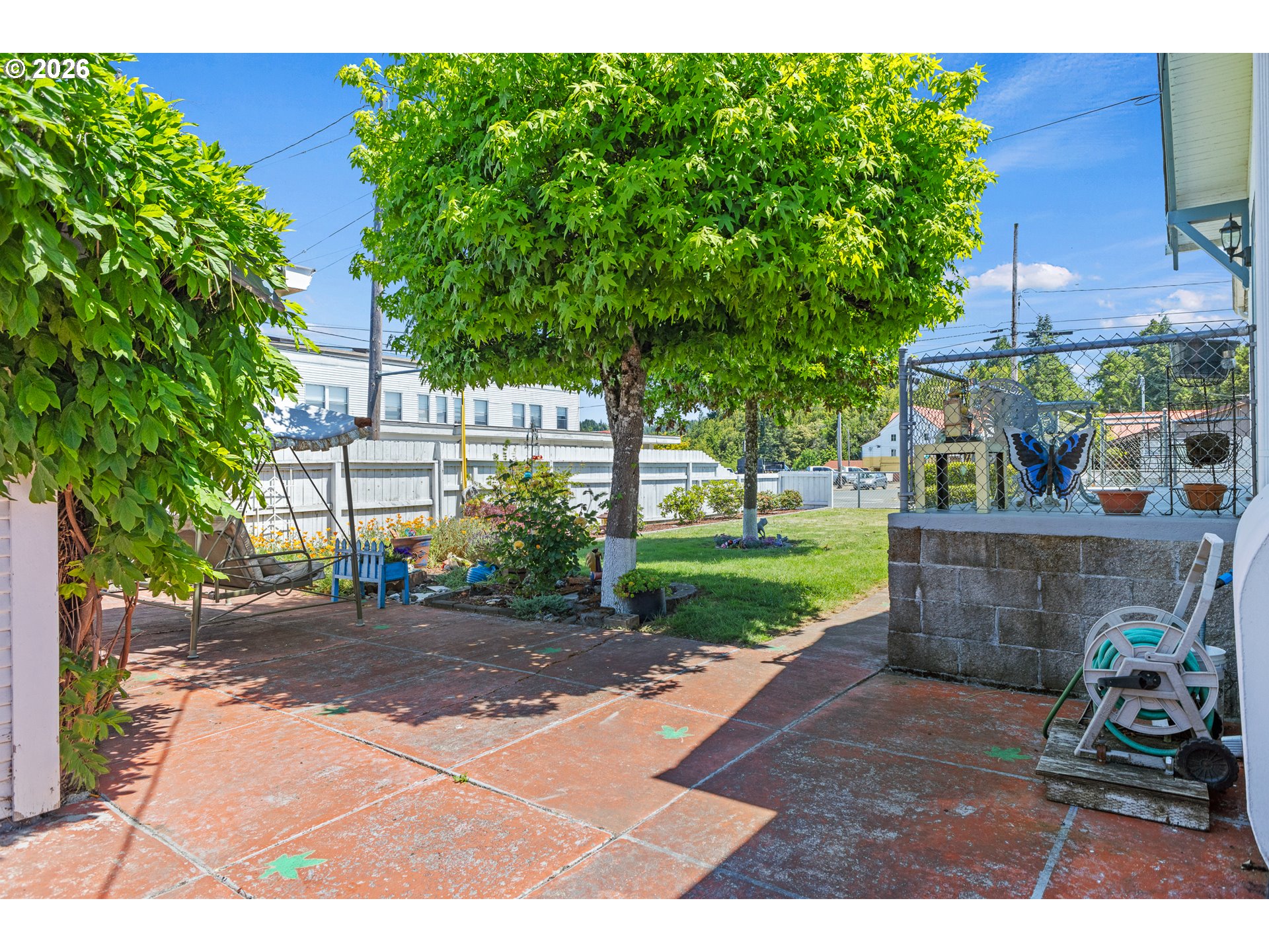 208 7th St Property Photo 12