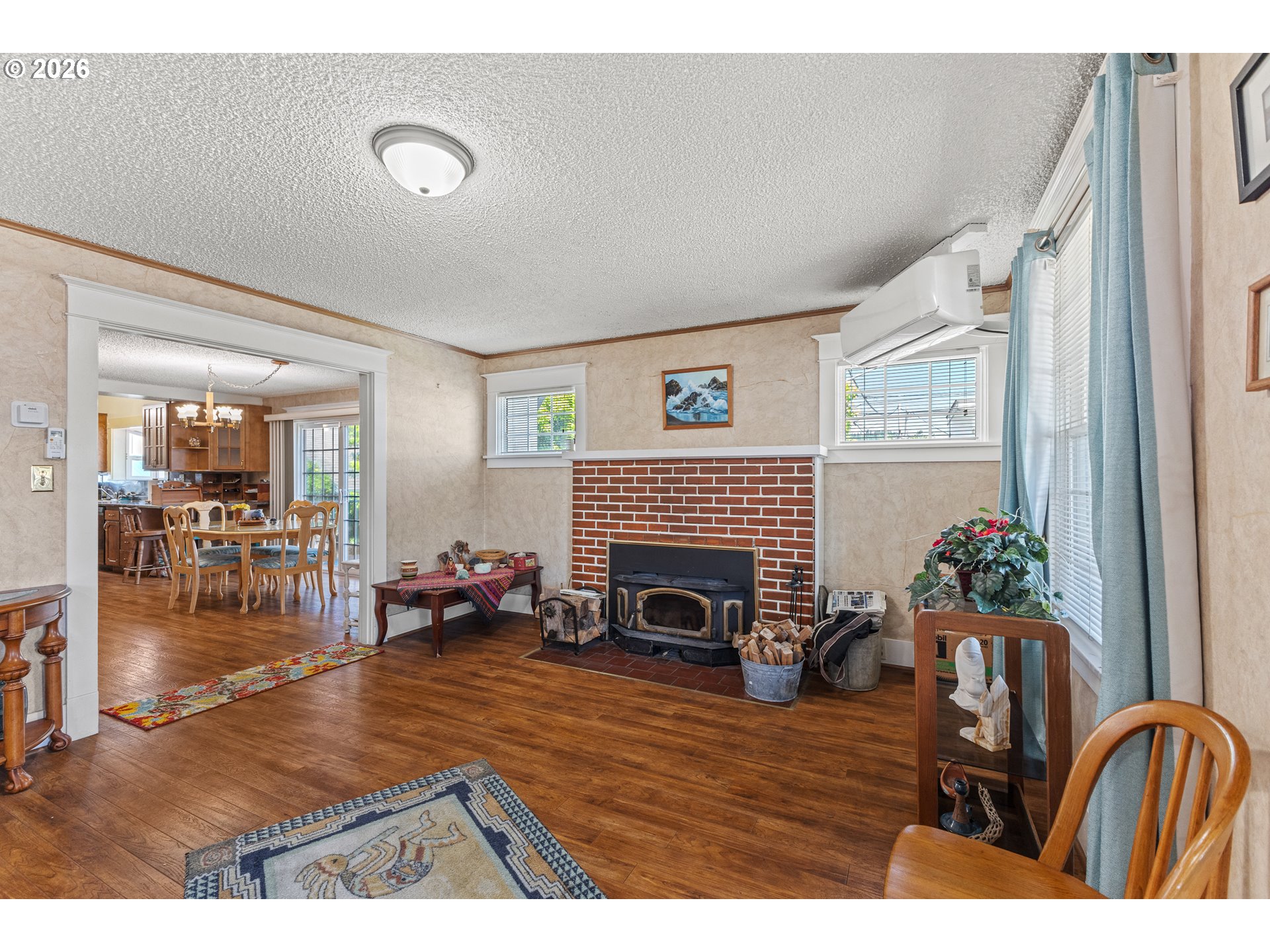 208 7th St Property Photo 16