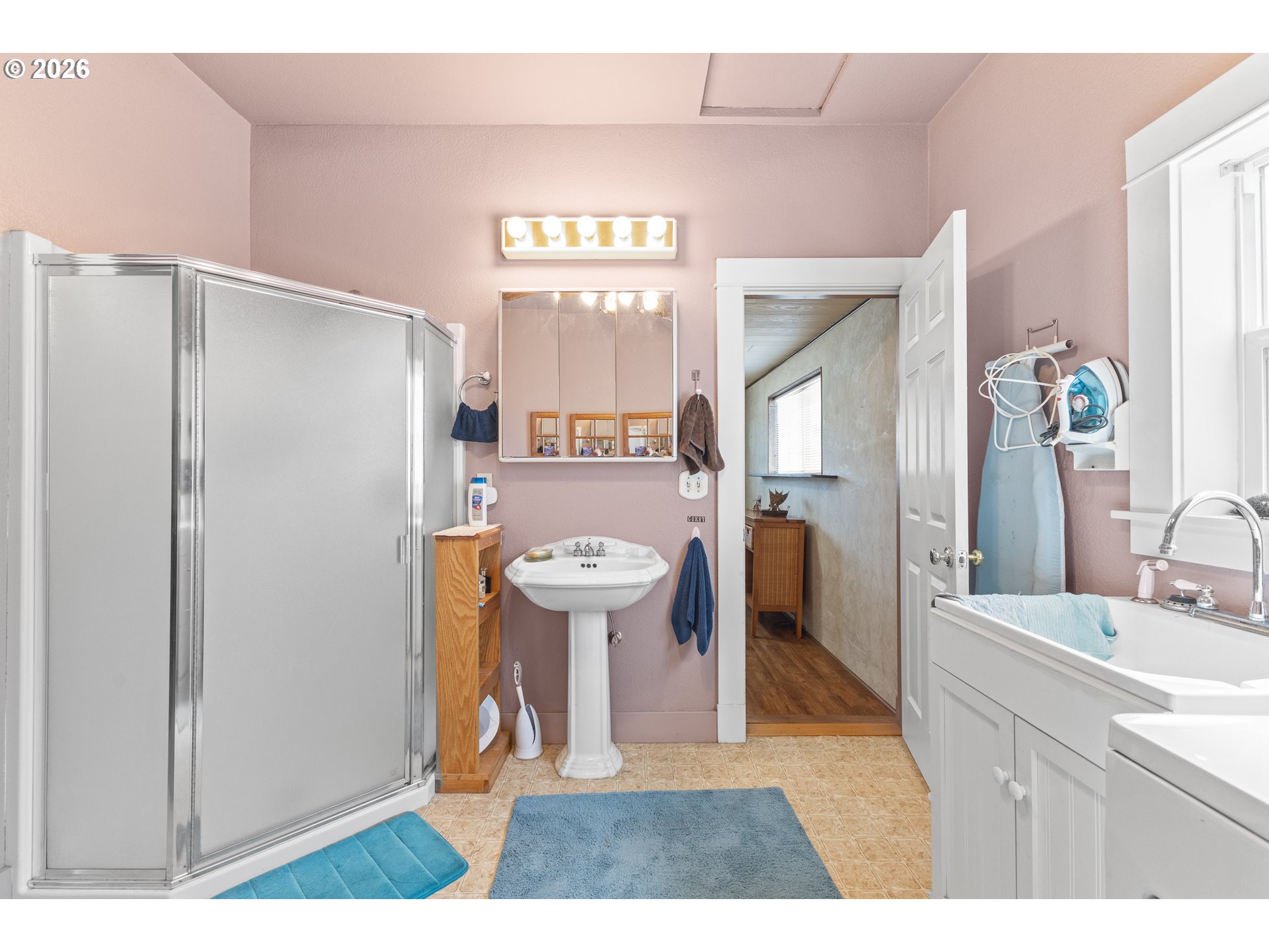 208 7th St Property Photo 33