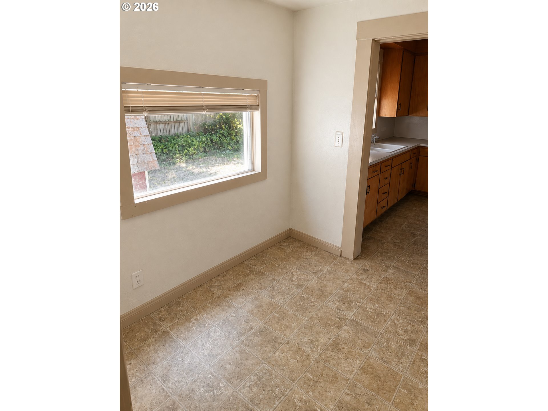 835 Anderson Ln Property Photo 6