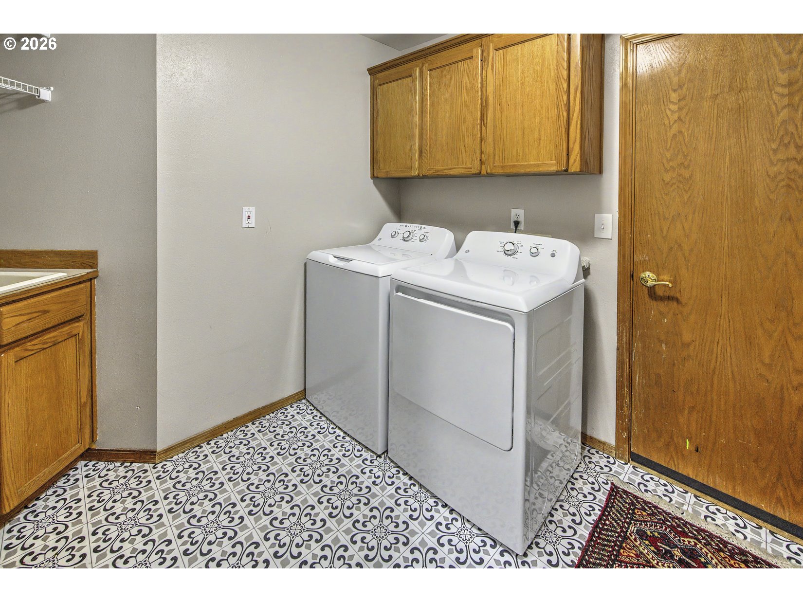 672 Ne Valarie Ct Property Photo 37