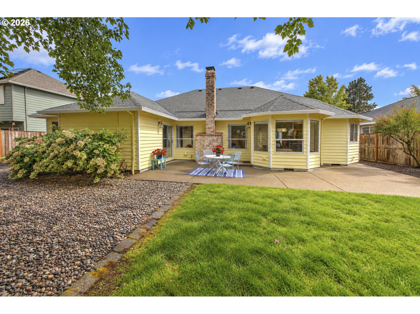 672 Ne Valarie Ct Property Photo 43