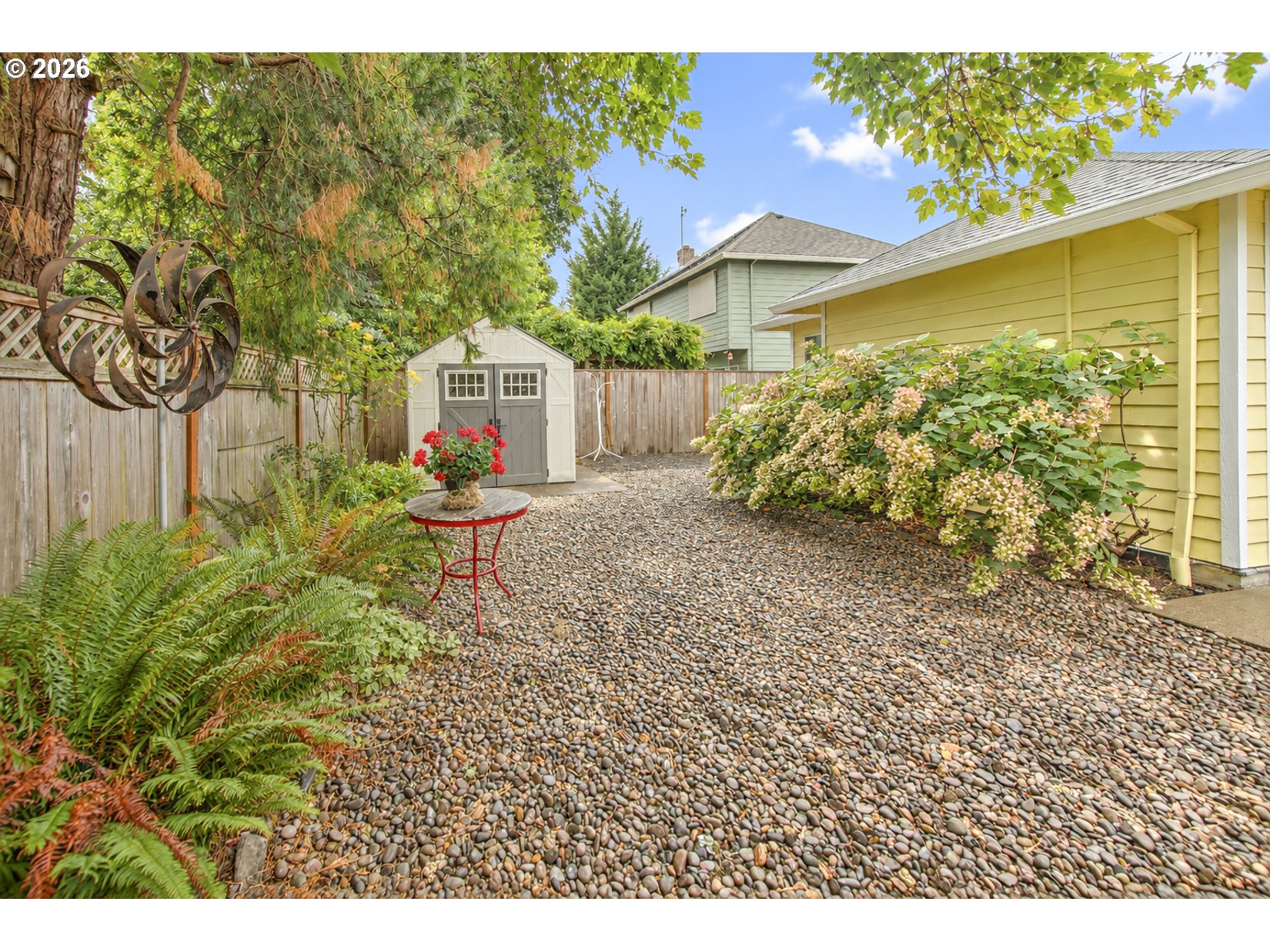 672 Ne Valarie Ct Property Photo 45