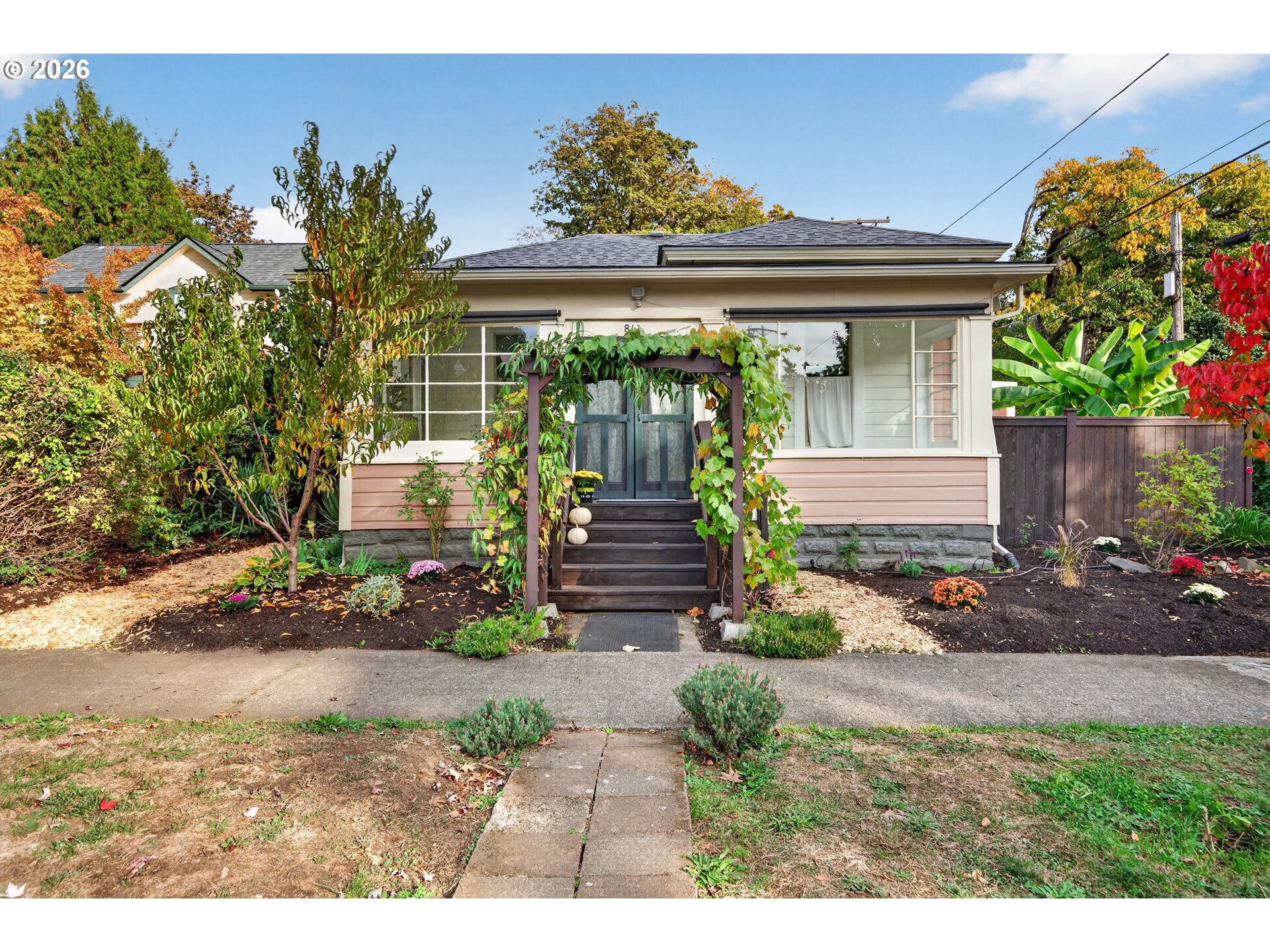 841 Jackson St Property Photo 4