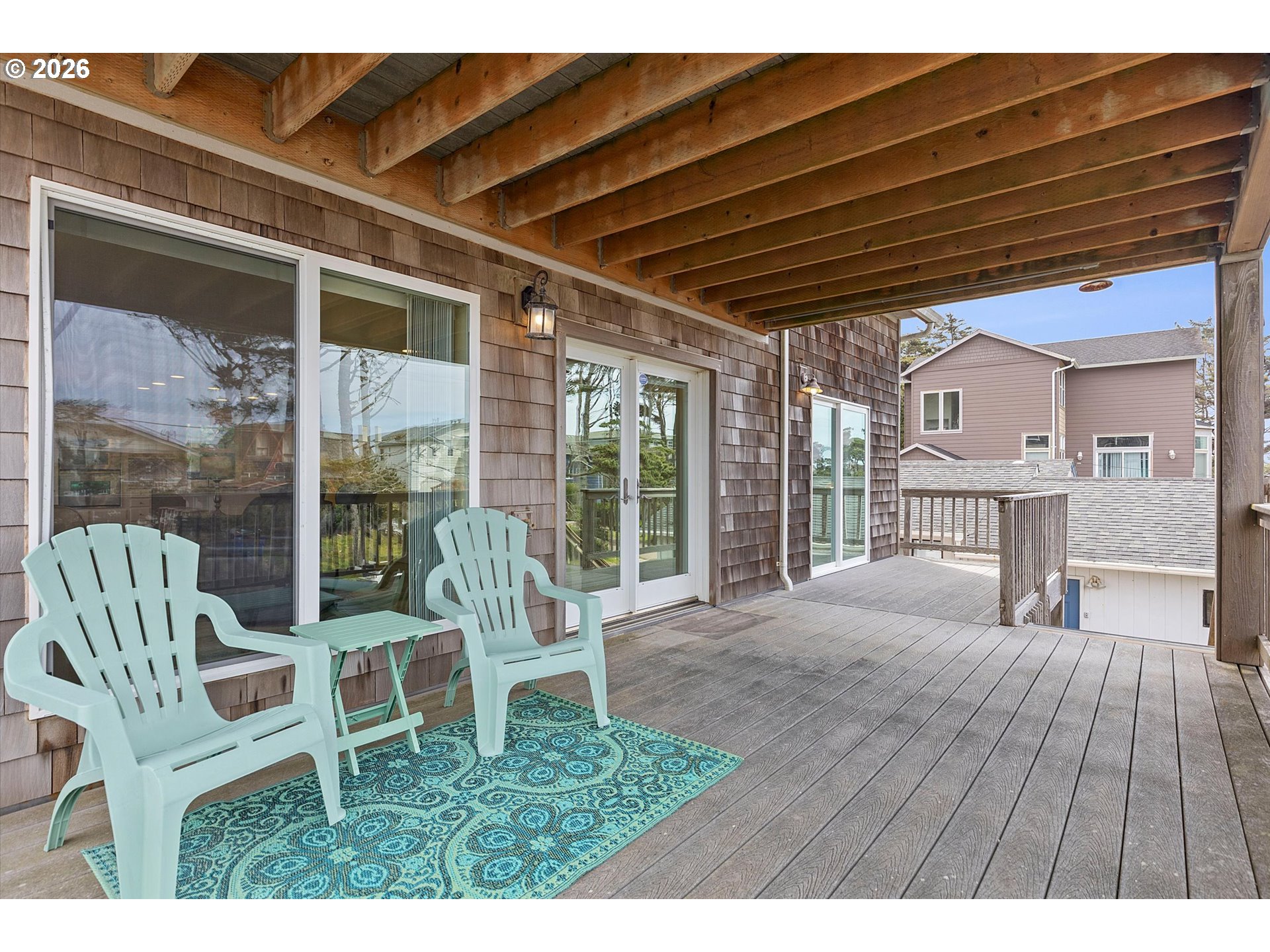 4486 Sw Beach Ave Property Photo 10