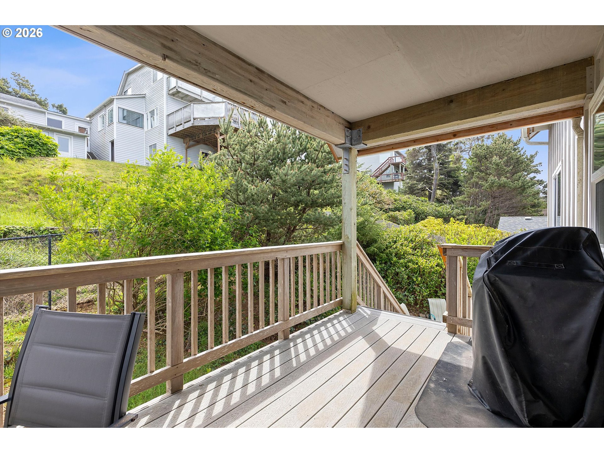 4486 Sw Beach Ave Property Photo 15