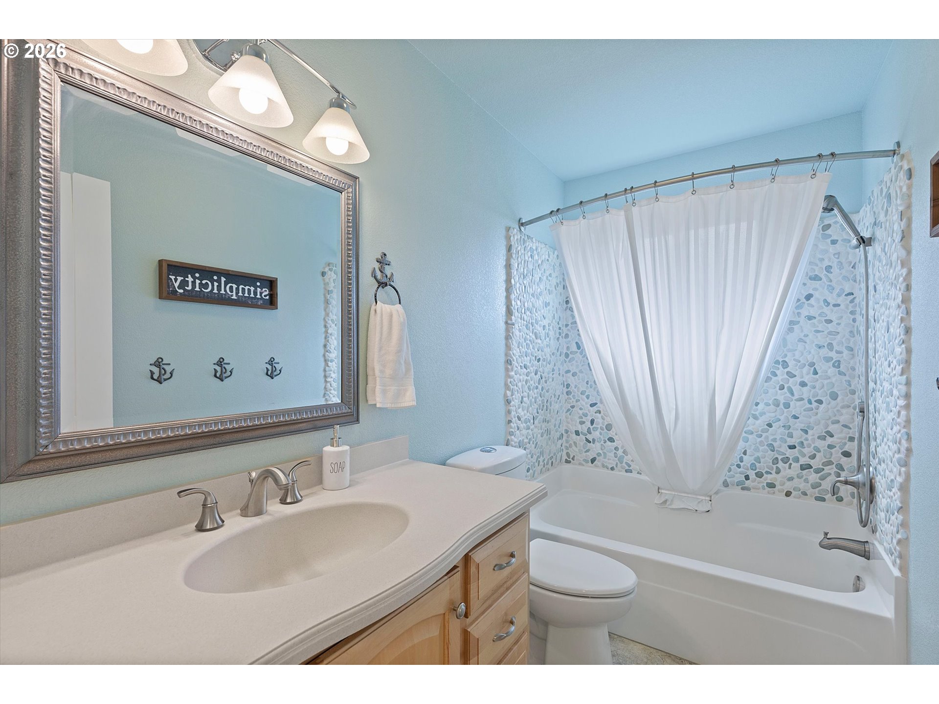 4486 Sw Beach Ave Property Photo 19