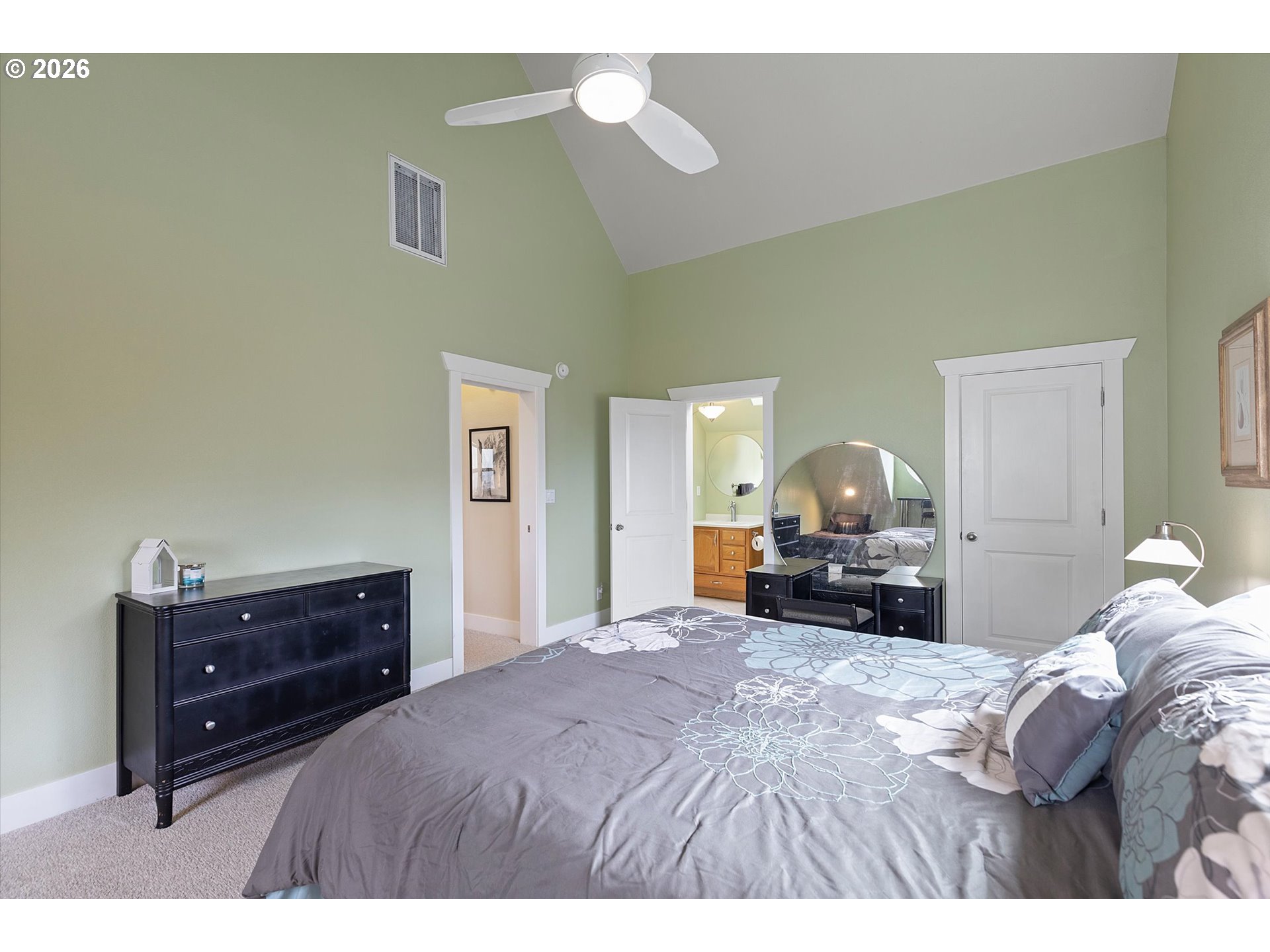 4486 Sw Beach Ave Property Photo 24