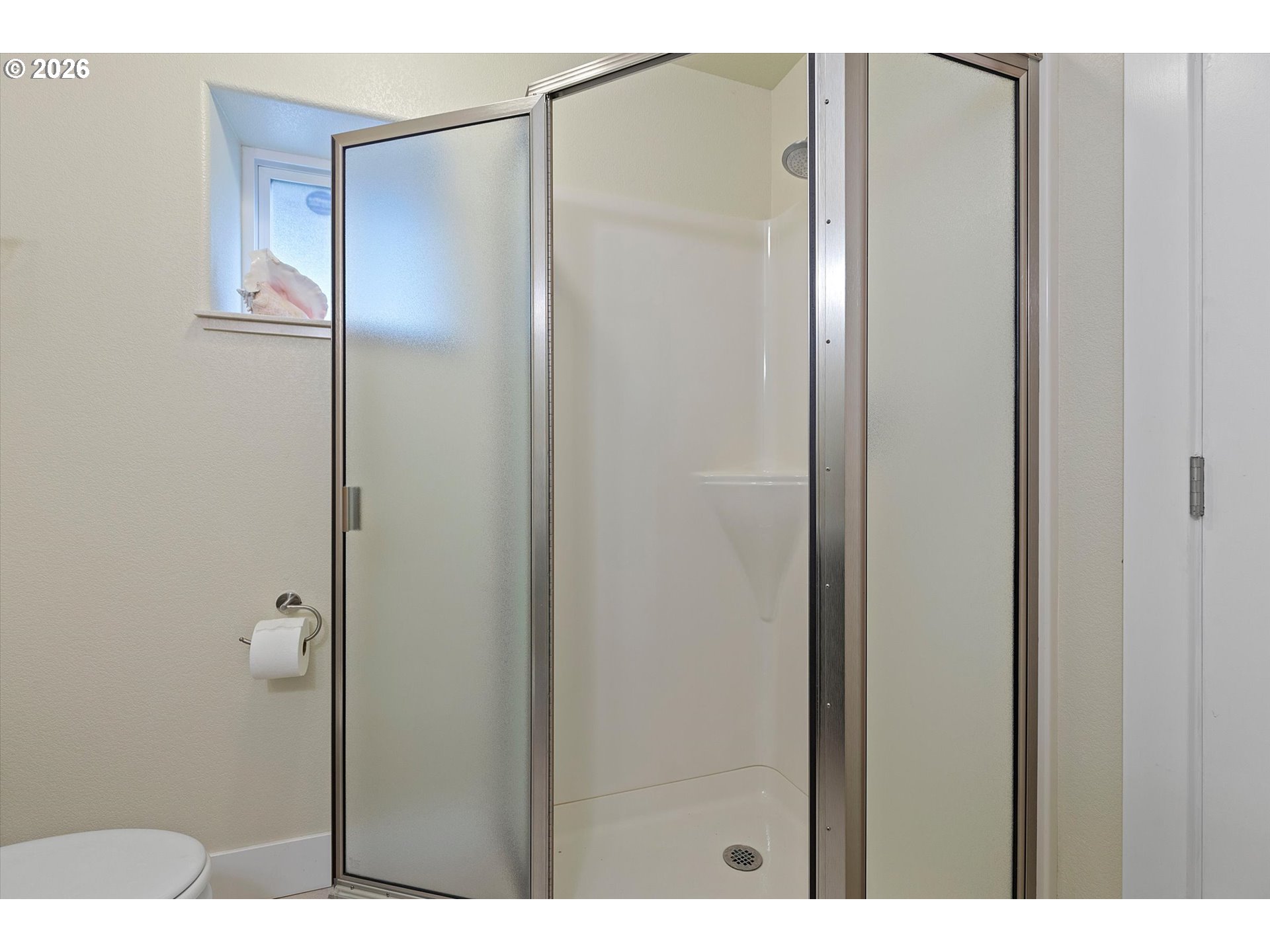 4486 Sw Beach Ave Property Photo 39