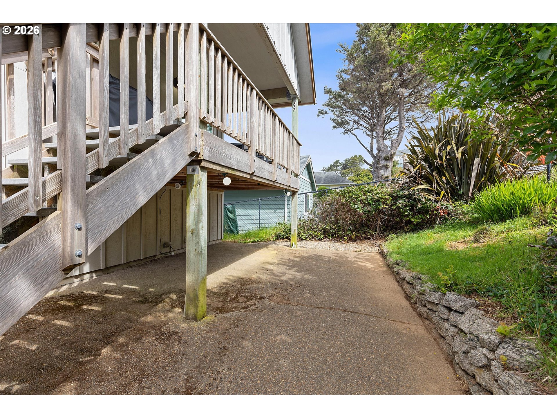 4486 Sw Beach Ave Property Photo 45
