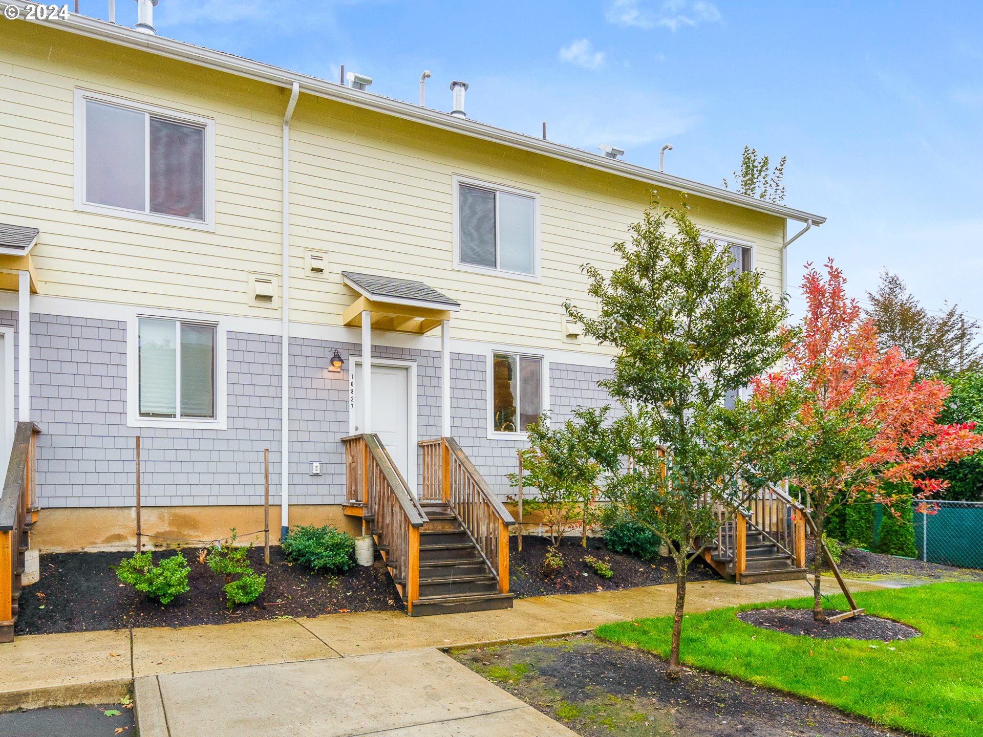 10827 E Burnside St Property Photo 25