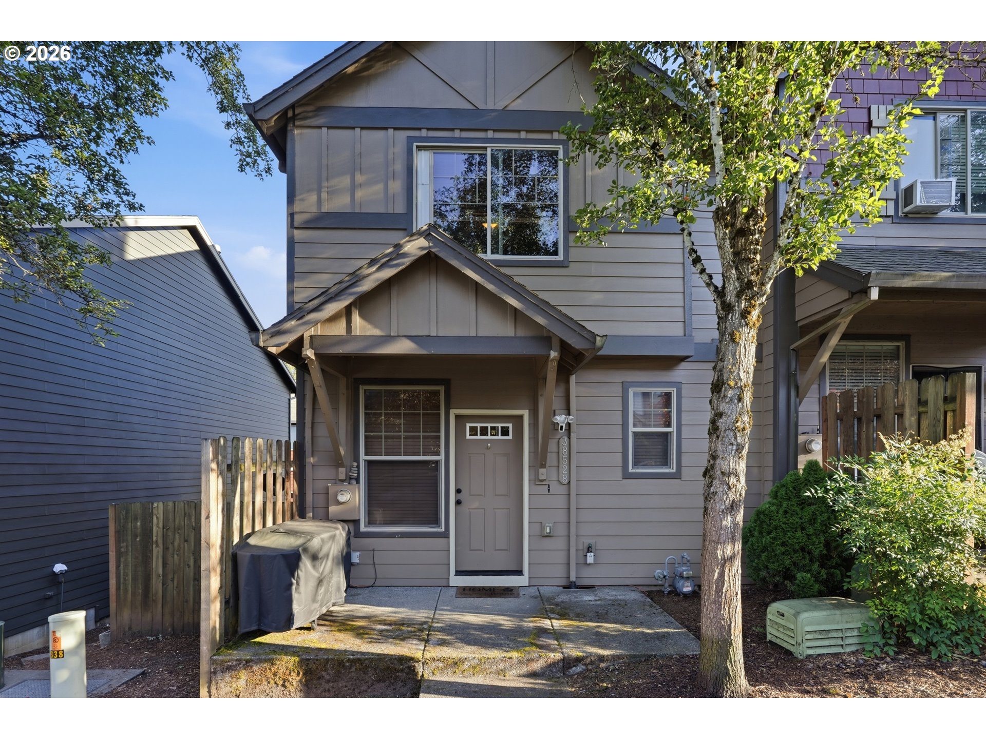 38528 GALWAY ST Property Photo 1