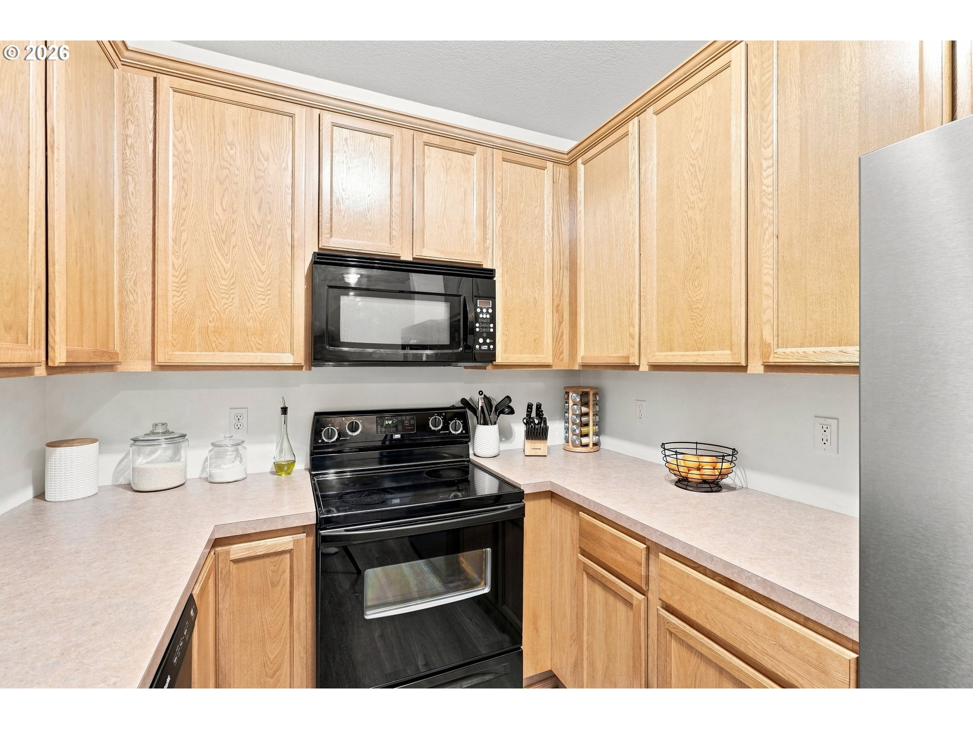 38528 Galway St Property Photo 7
