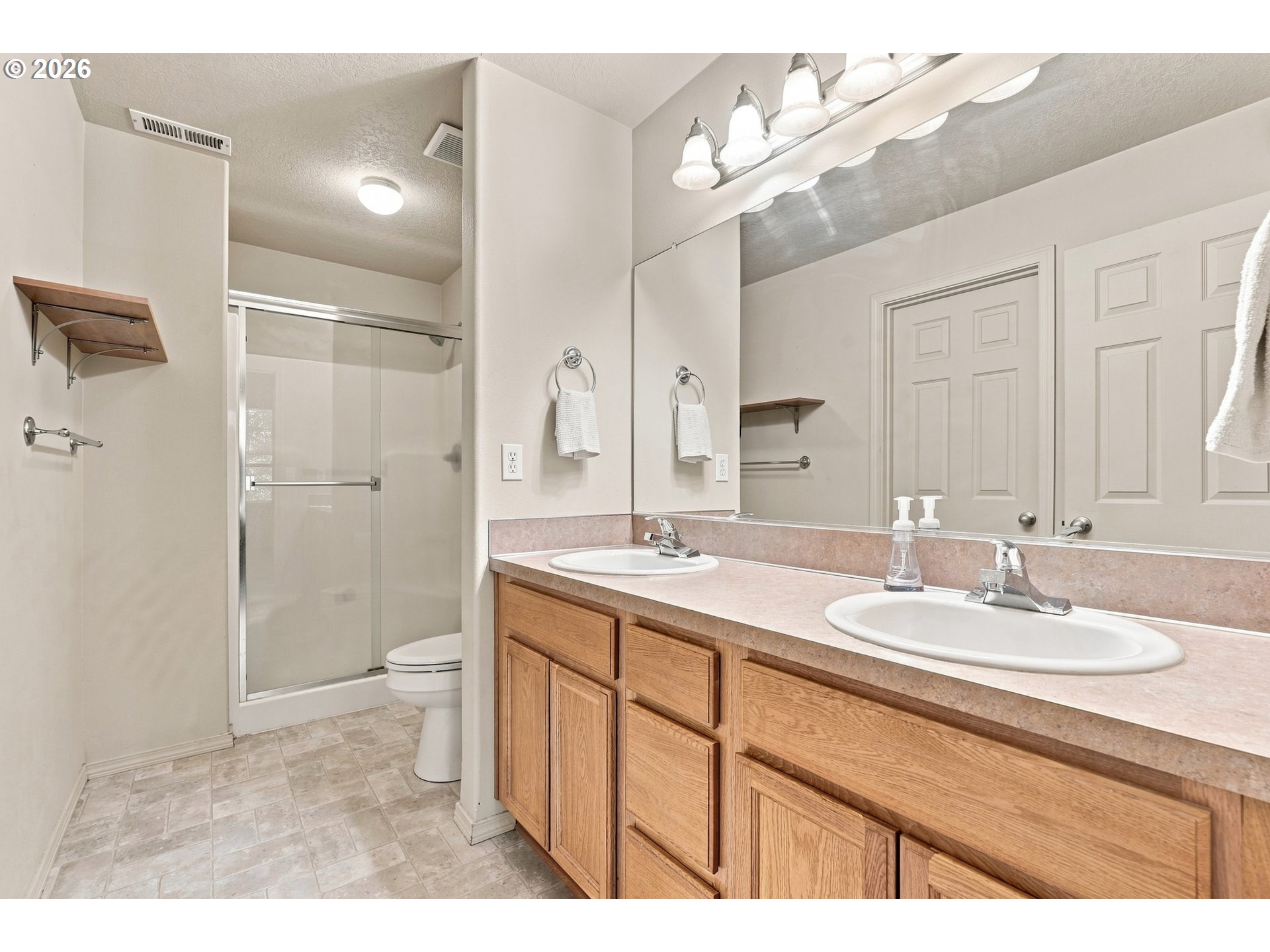 38528 Galway St Property Photo 17