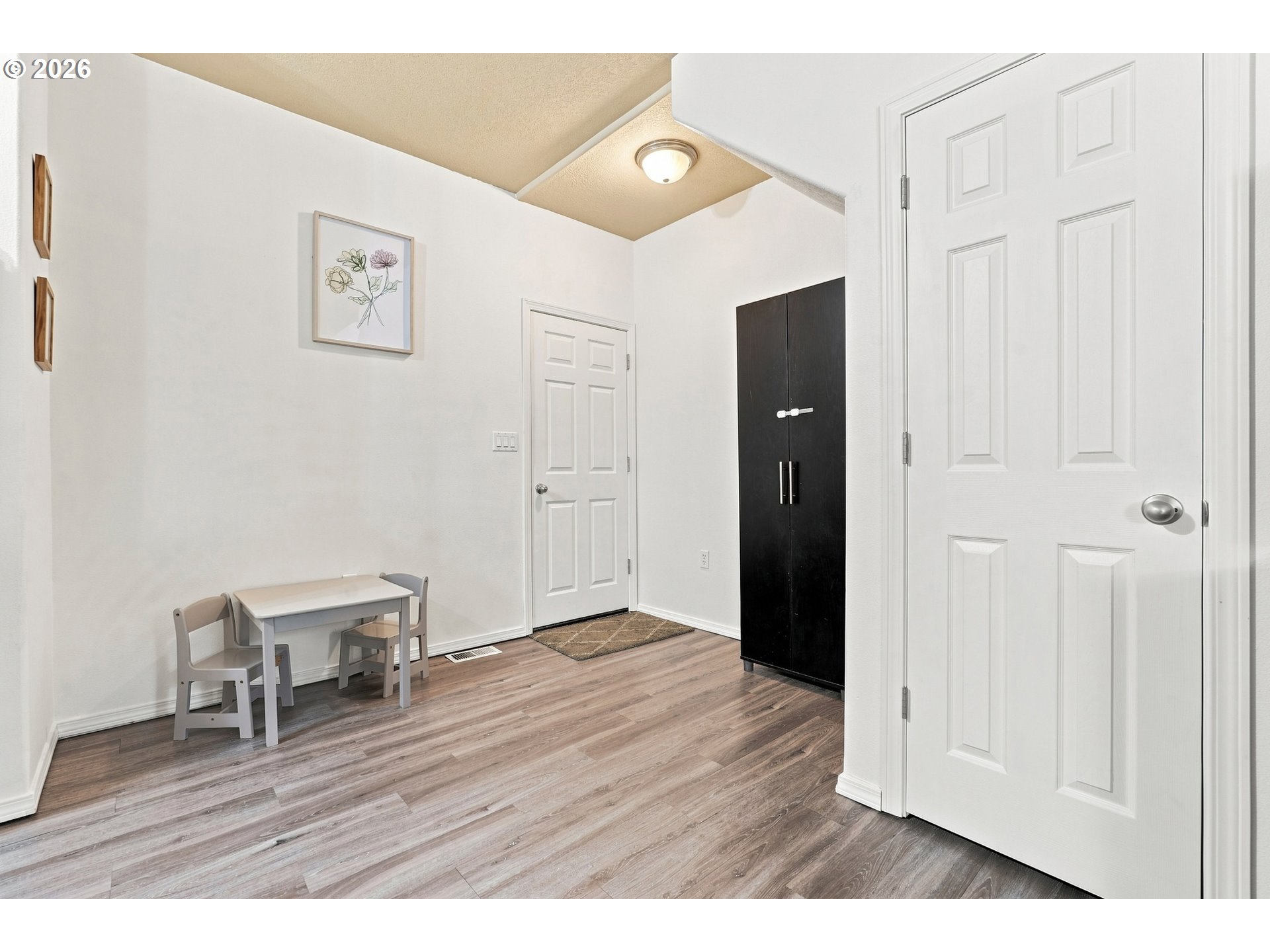 38528 Galway St Property Photo 19