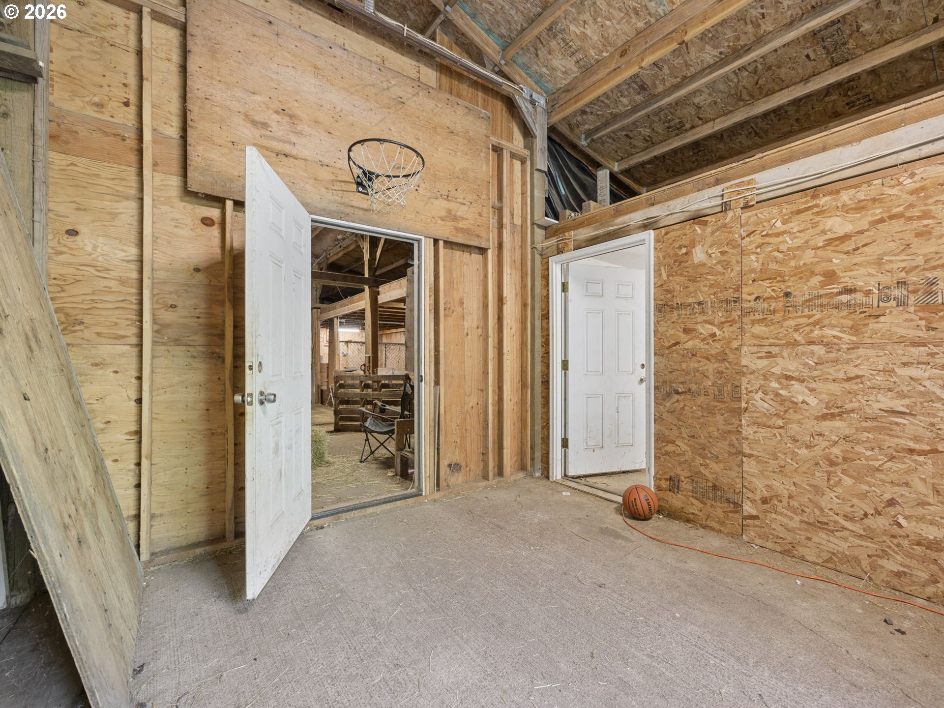 53295 E Marmot Rd Property Photo 30