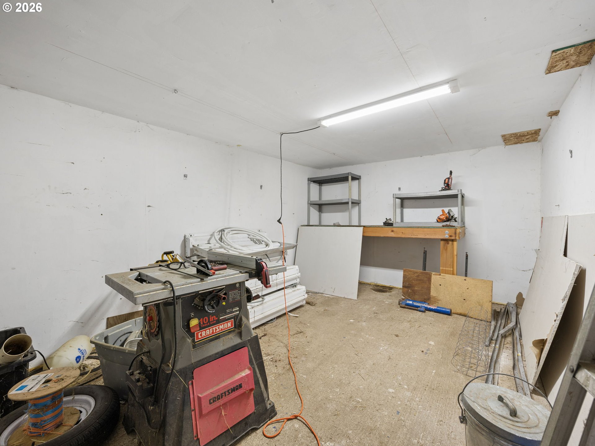 53295 E Marmot Rd Property Photo 31
