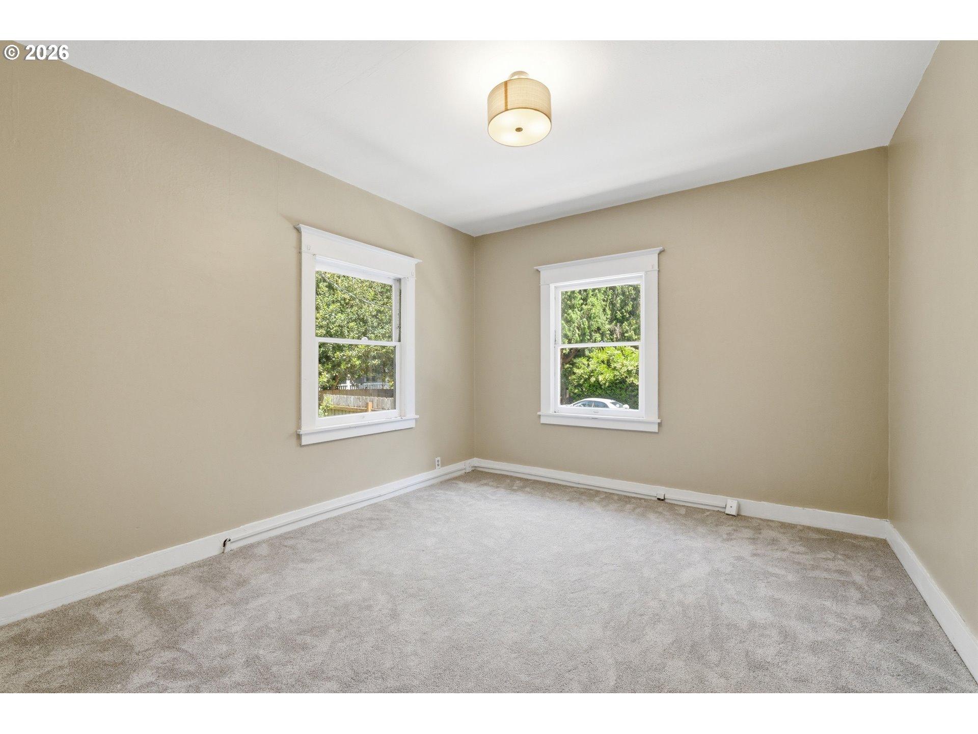 2249 E Burnside St Property Photo 9