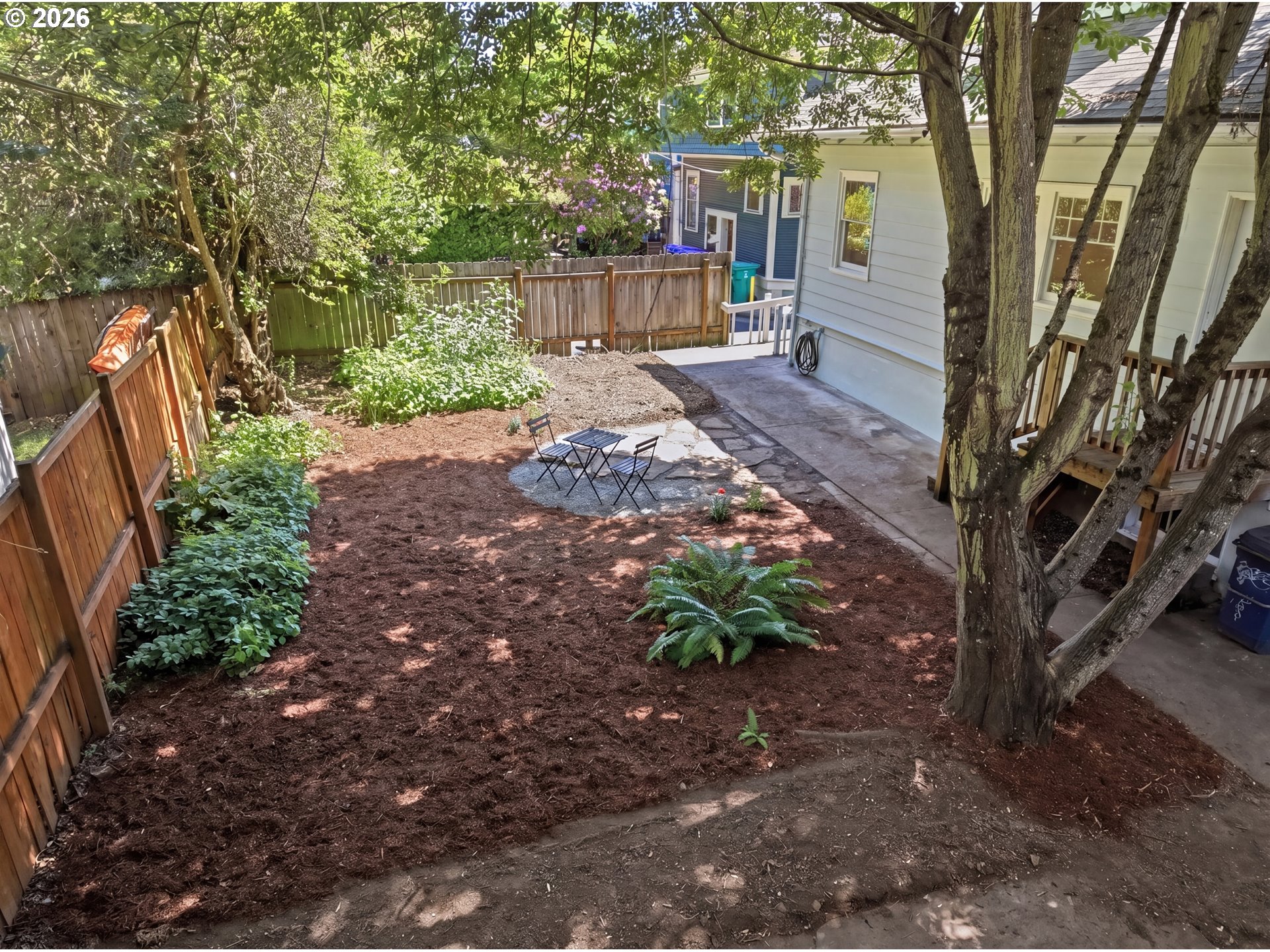 2249 E Burnside St Property Photo 17