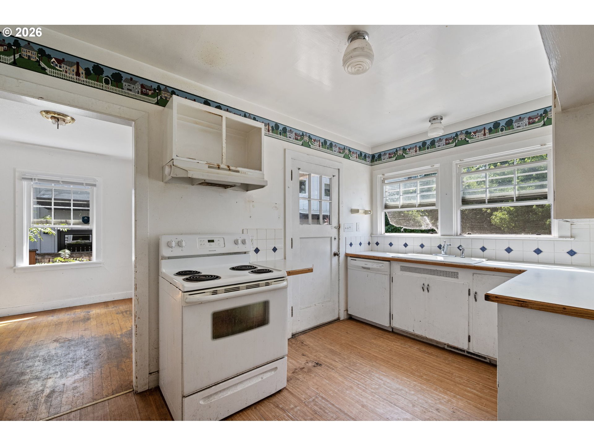 1828 Hilyard St Property Photo 10