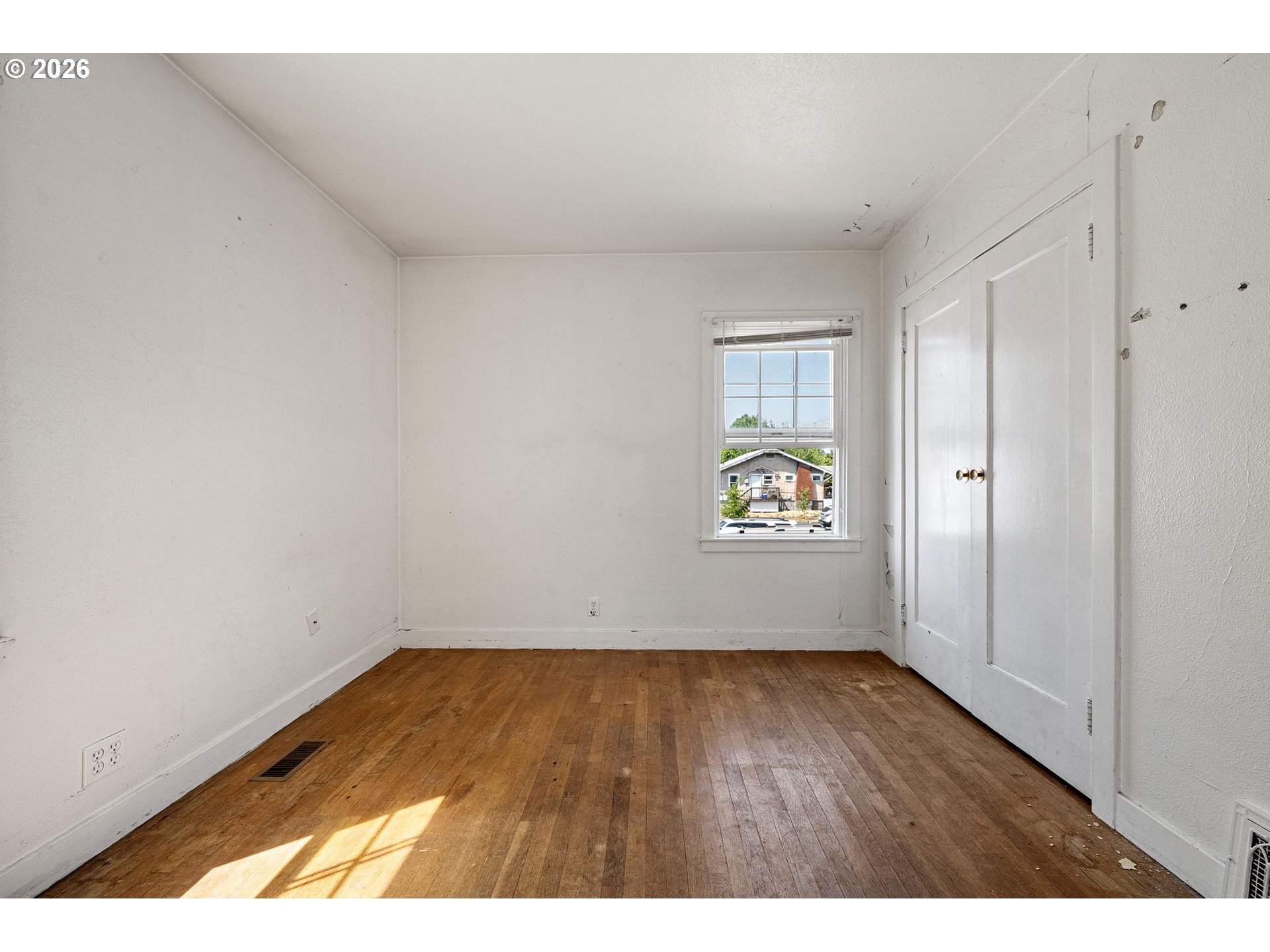 1828 Hilyard St Property Photo 12