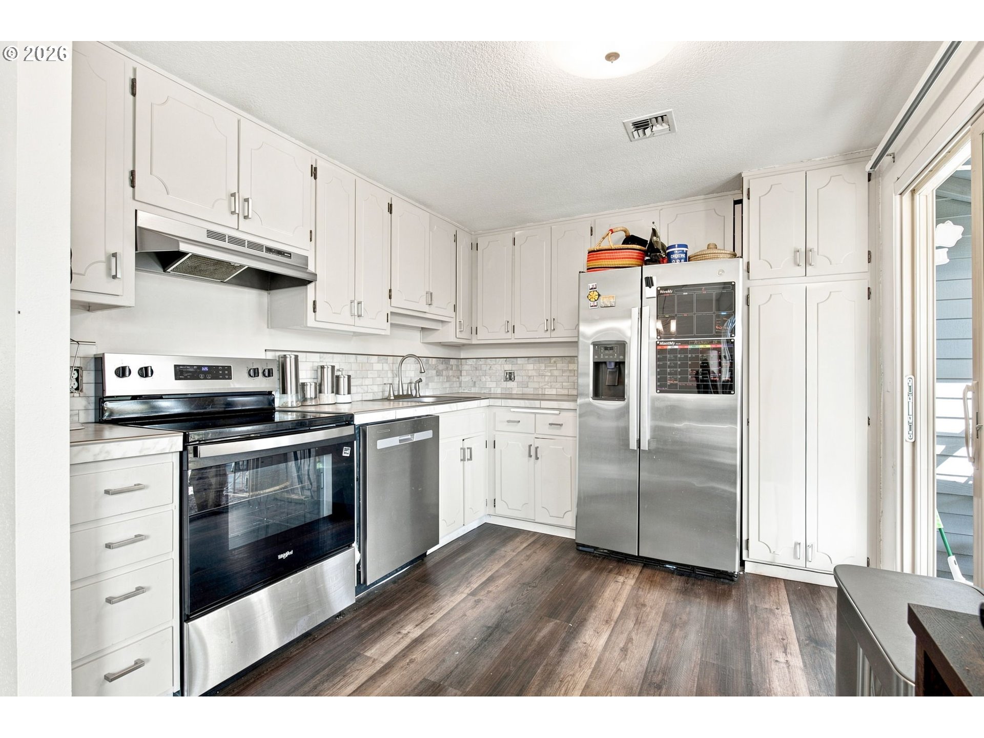 3740 Peppertree Dr Property Photo 16