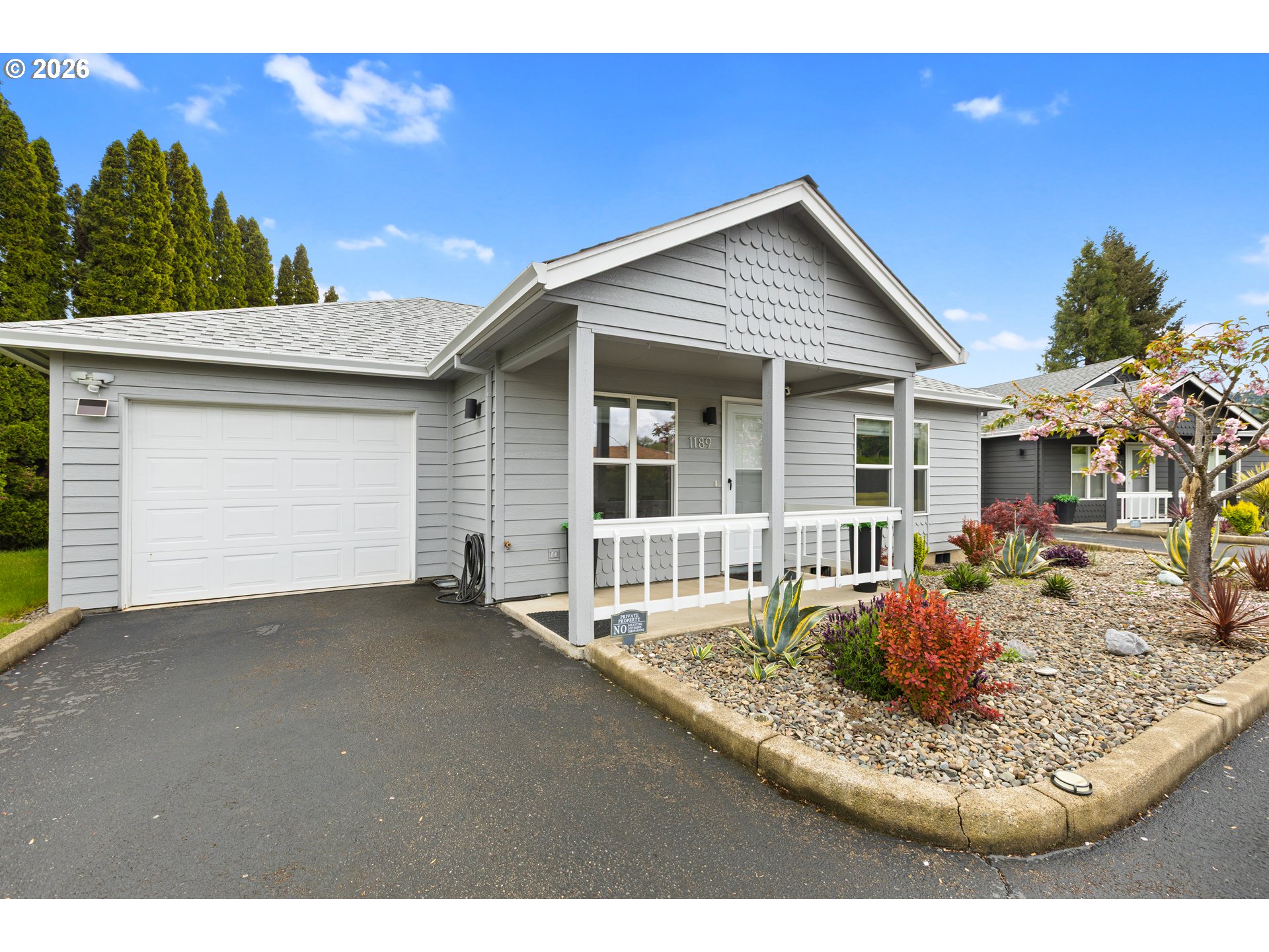 1189 Nw Lanaias Way Property Photo 1