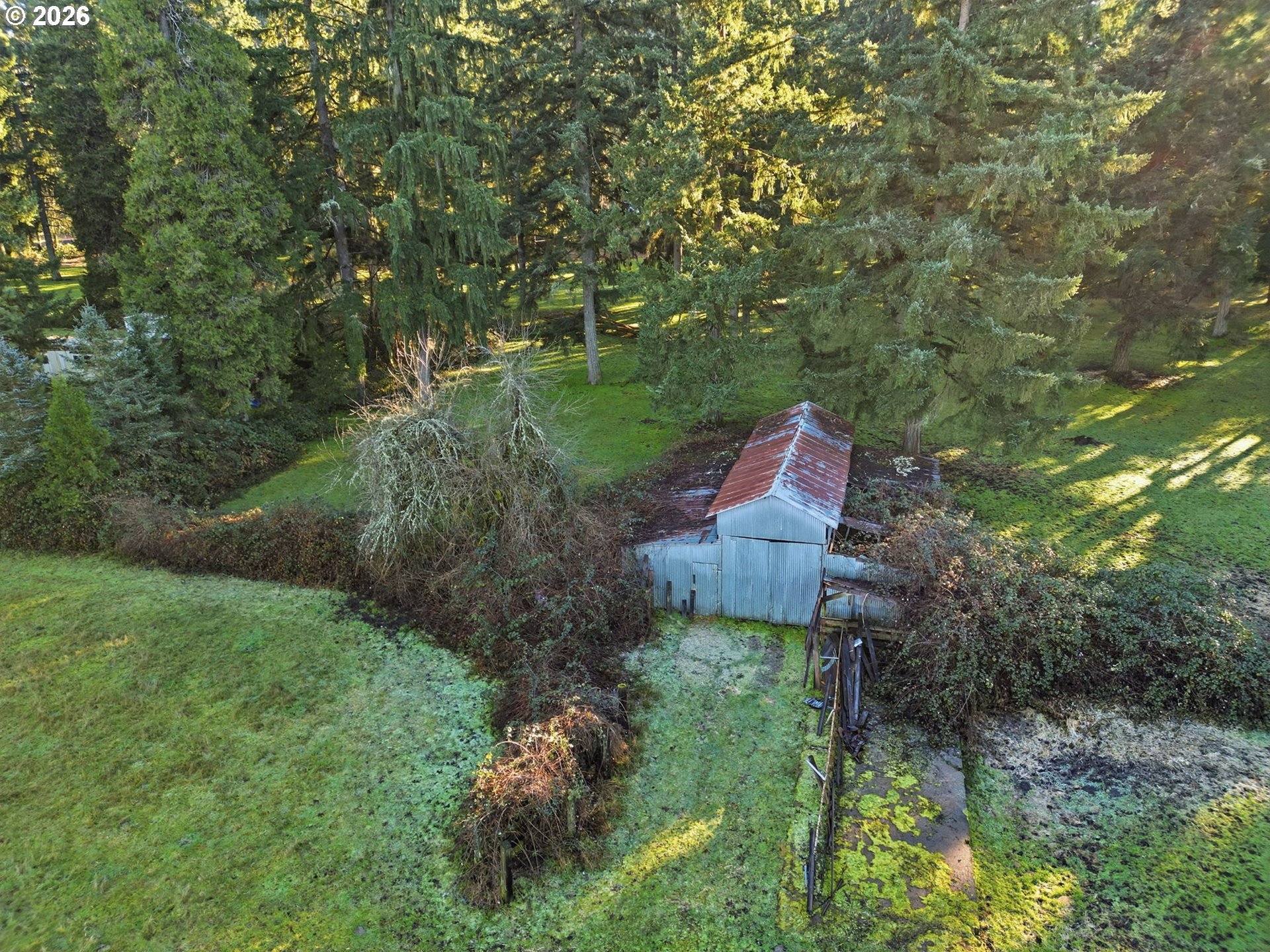 38961 Place Rd Property Photo 6