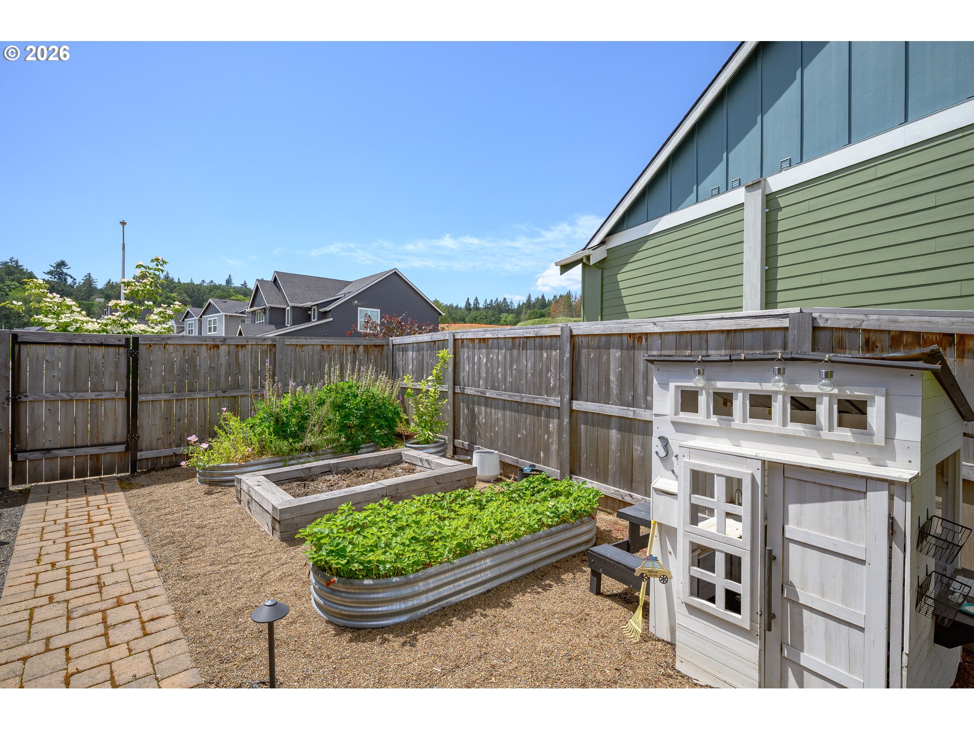 184 Nw Brookside St Property Photo 35