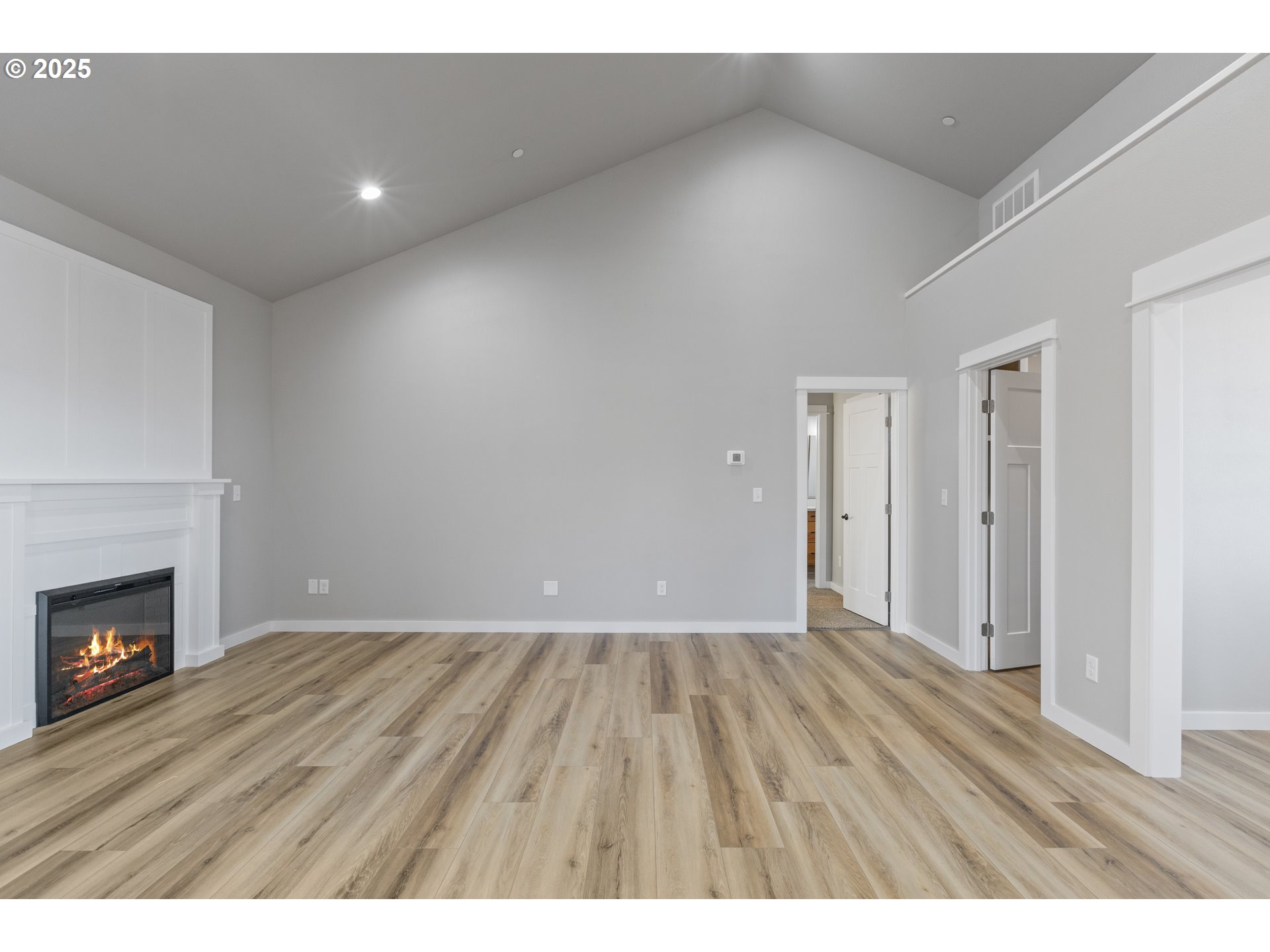 664 Brooks Loop Property Photo 18