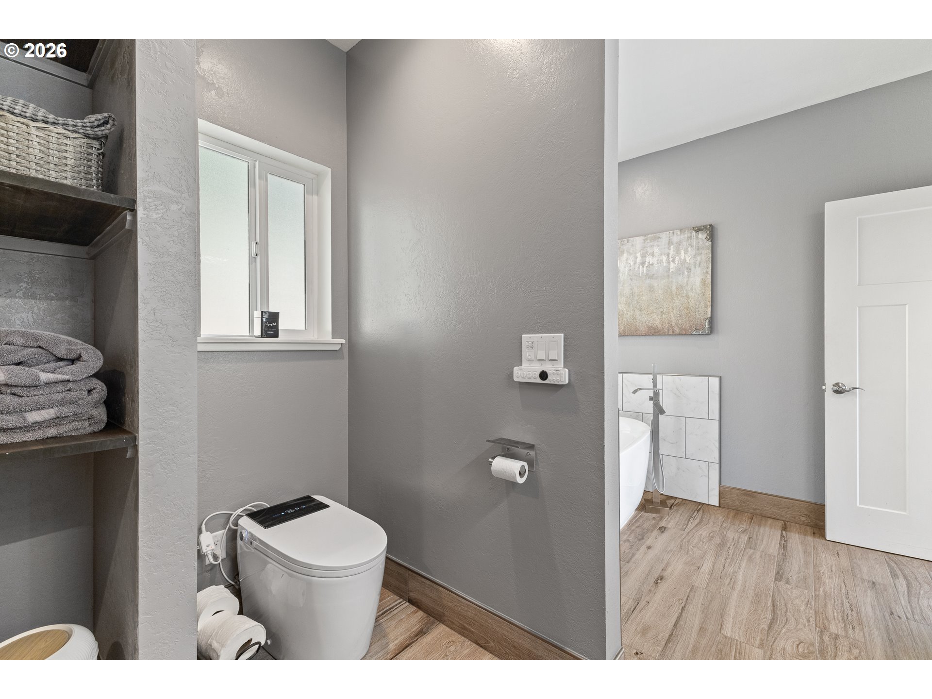 1561 N Laurel St Property Photo 27