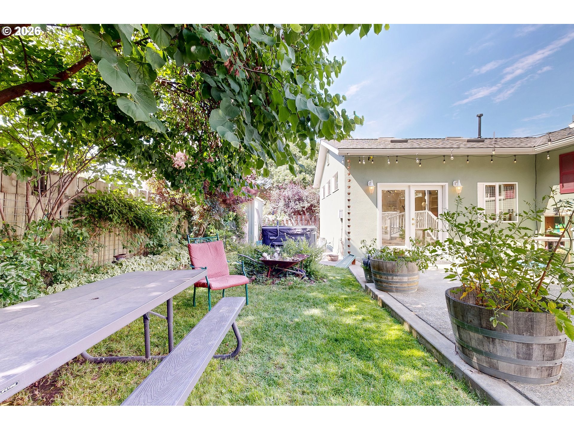 412 Parkview St Property Photo 10